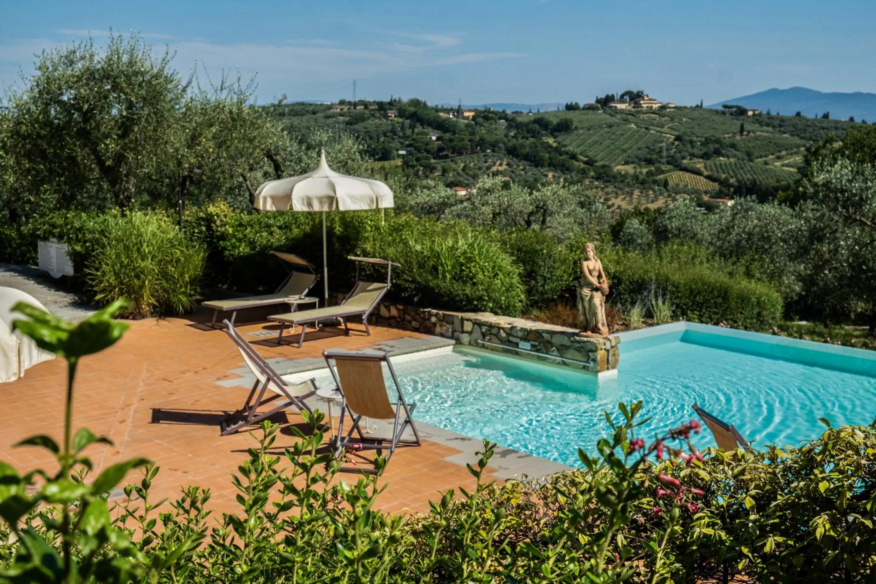 Swimming pool in Residenza Il Colle