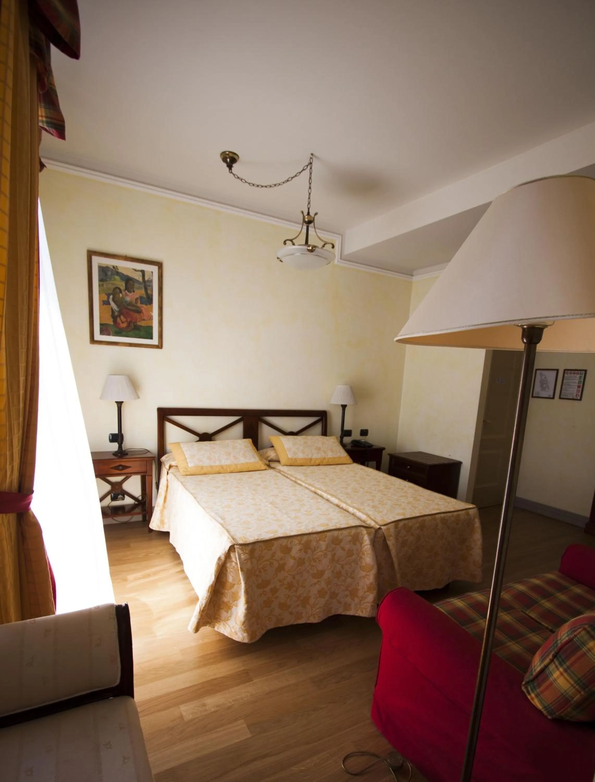 Bedroom, Bed in Hotel Posta