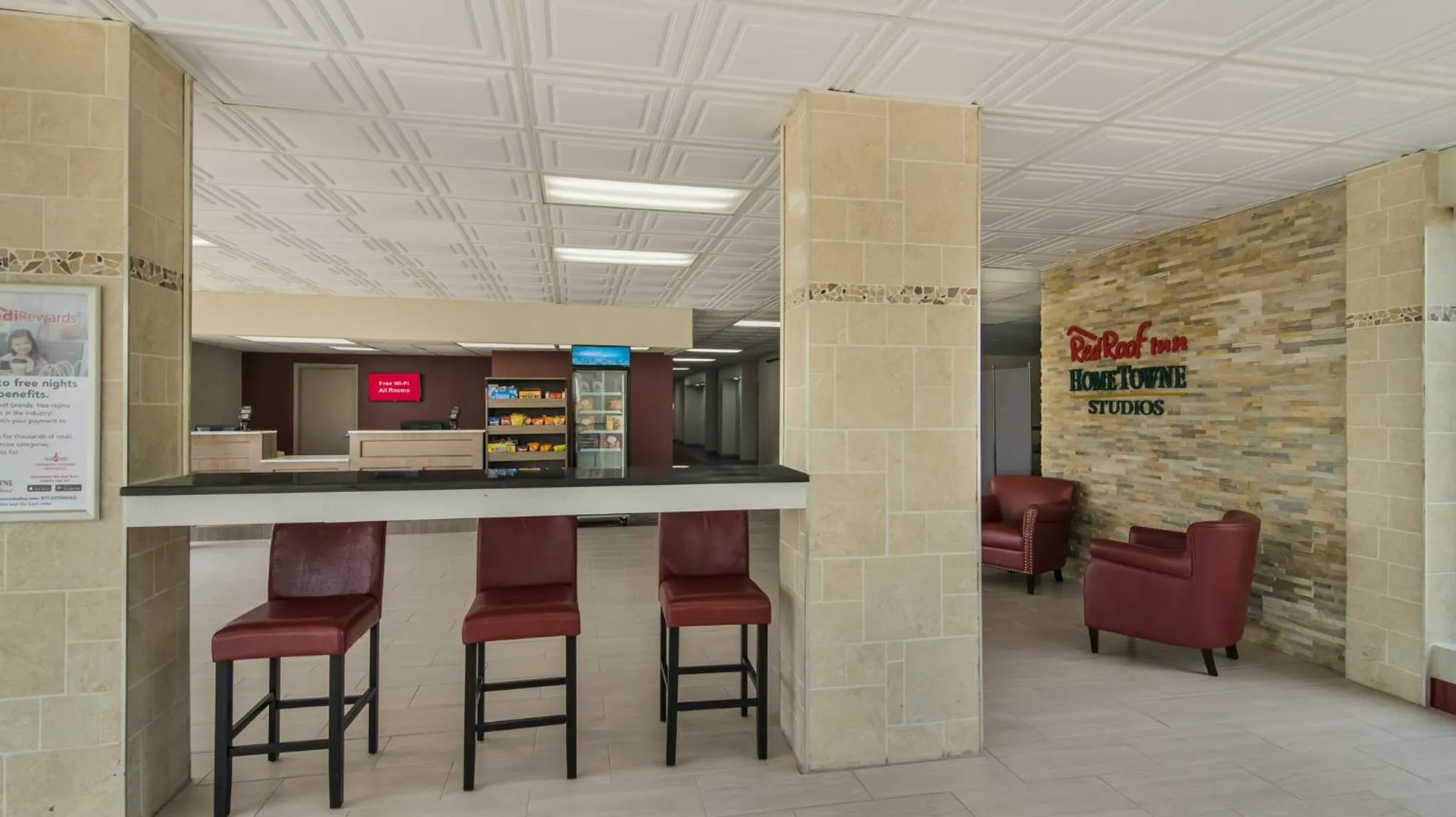 Lobby or reception in Red Roof Inn and Conference Center Chicago - N Aurora Naperville