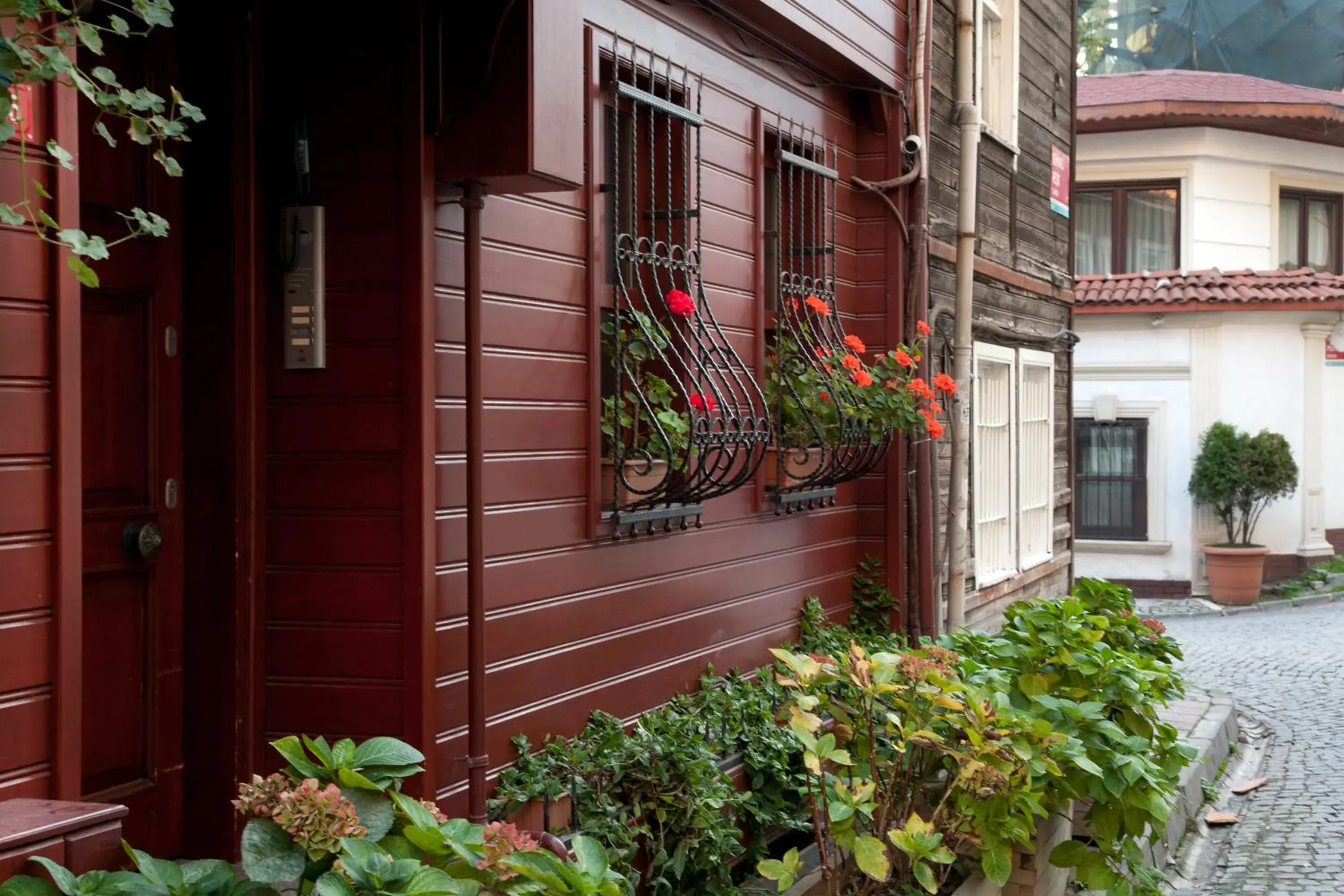 Facade/entrance in Sultanahmet Suites Facade/entrance in Sultanahmet Suites