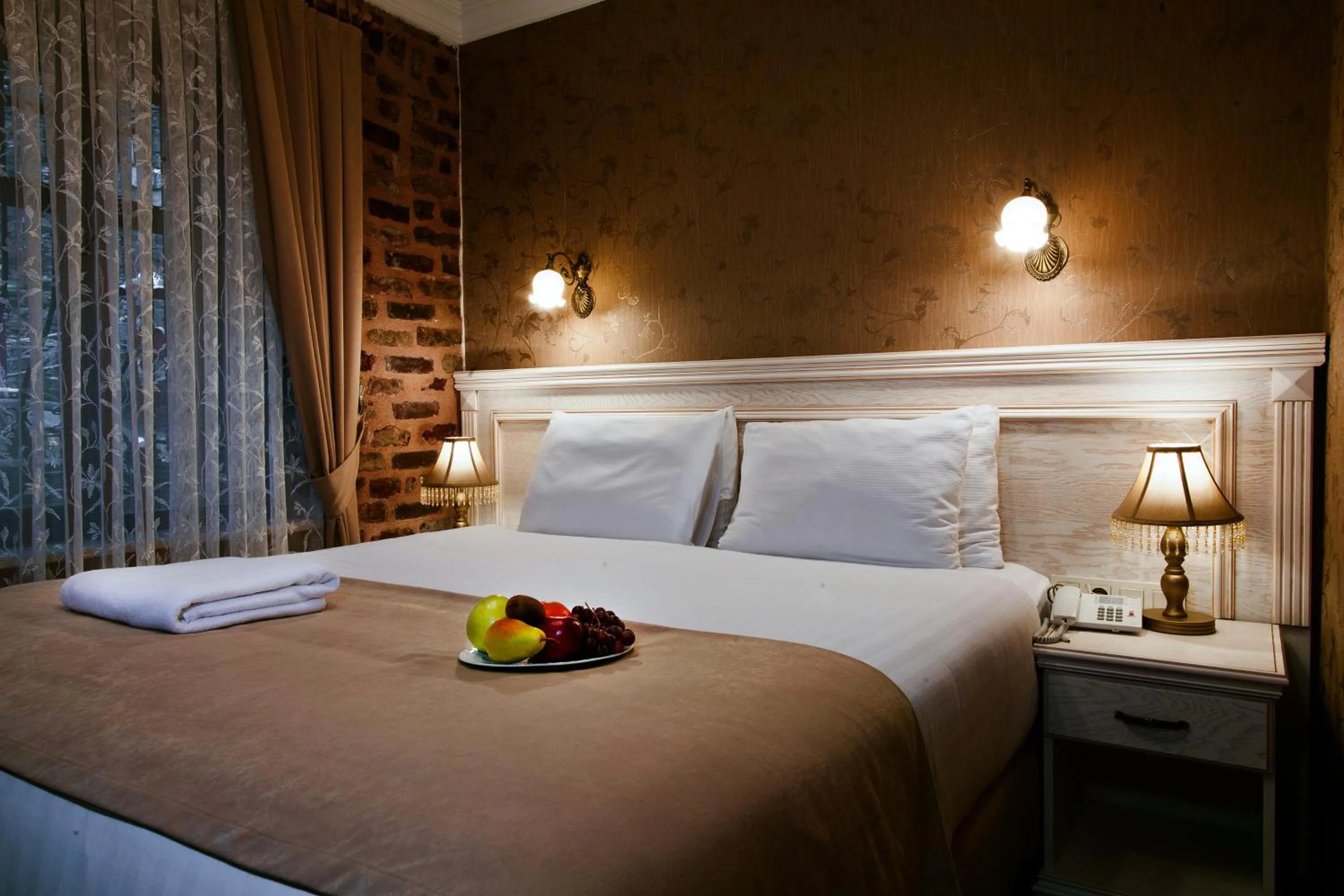 Bed in Sultanahmet Suites