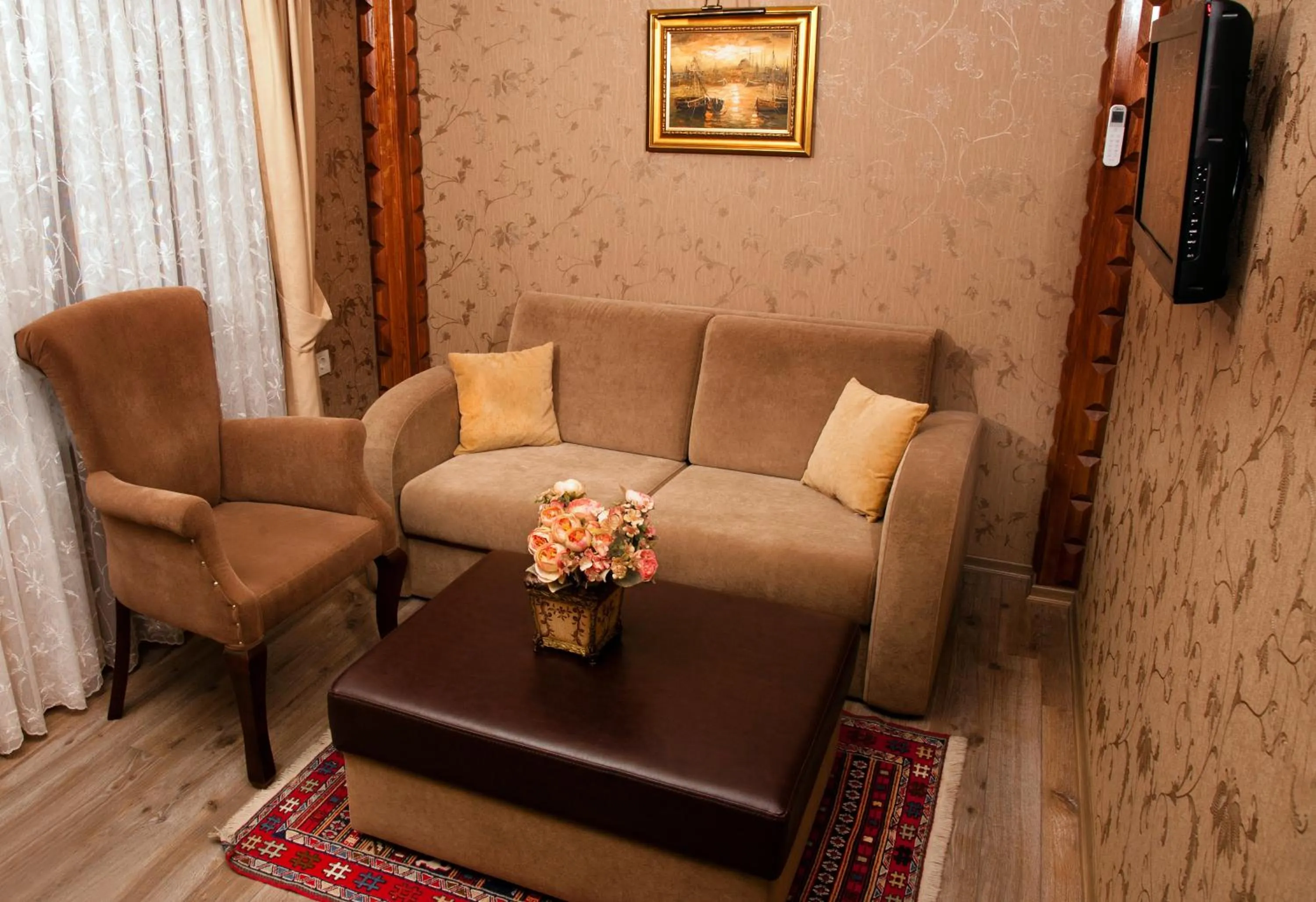 Living room in Sultanahmet Suites