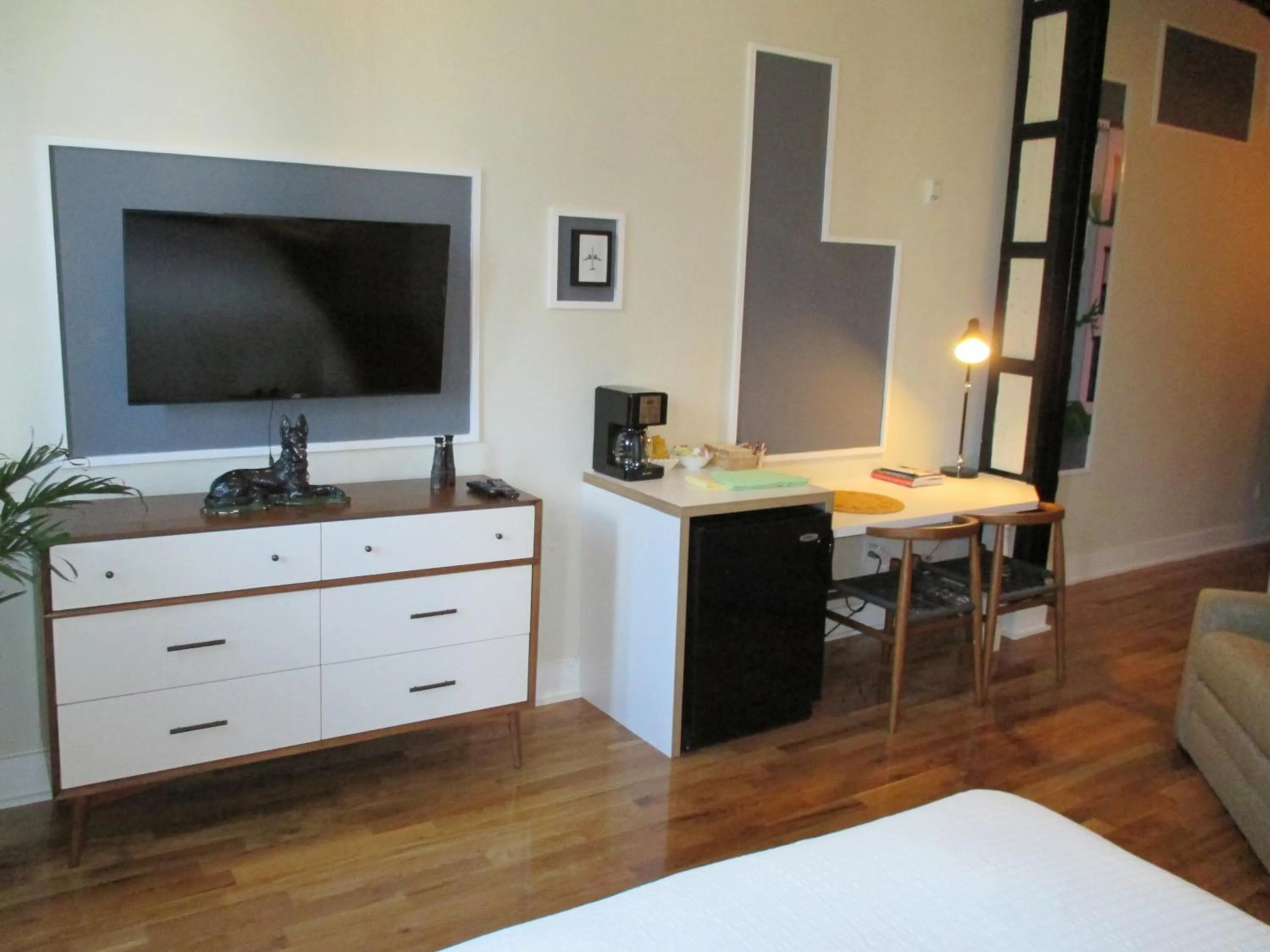 TV and multimedia, Bed in Henry Norman Hotel