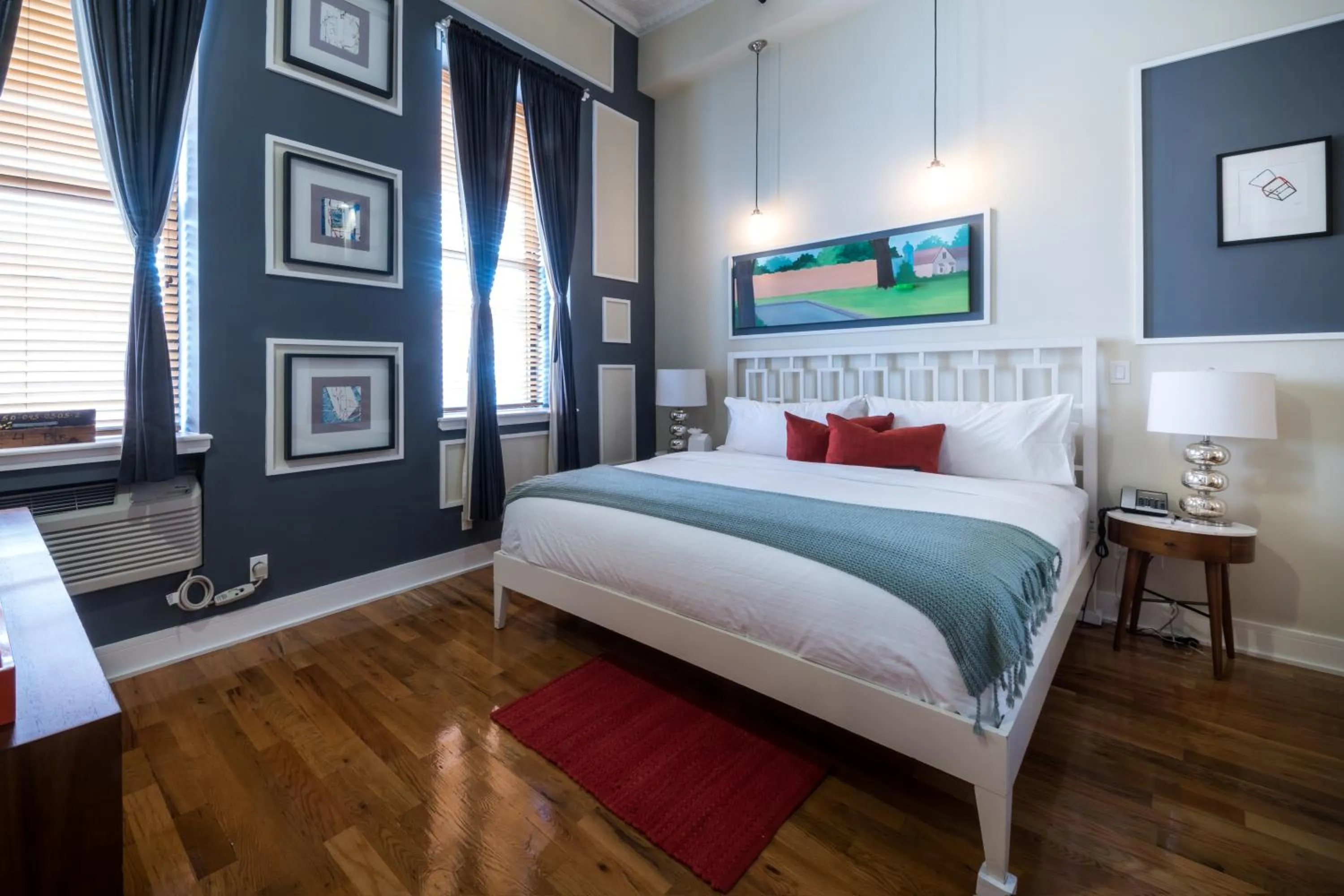 Bed in Henry Norman Hotel