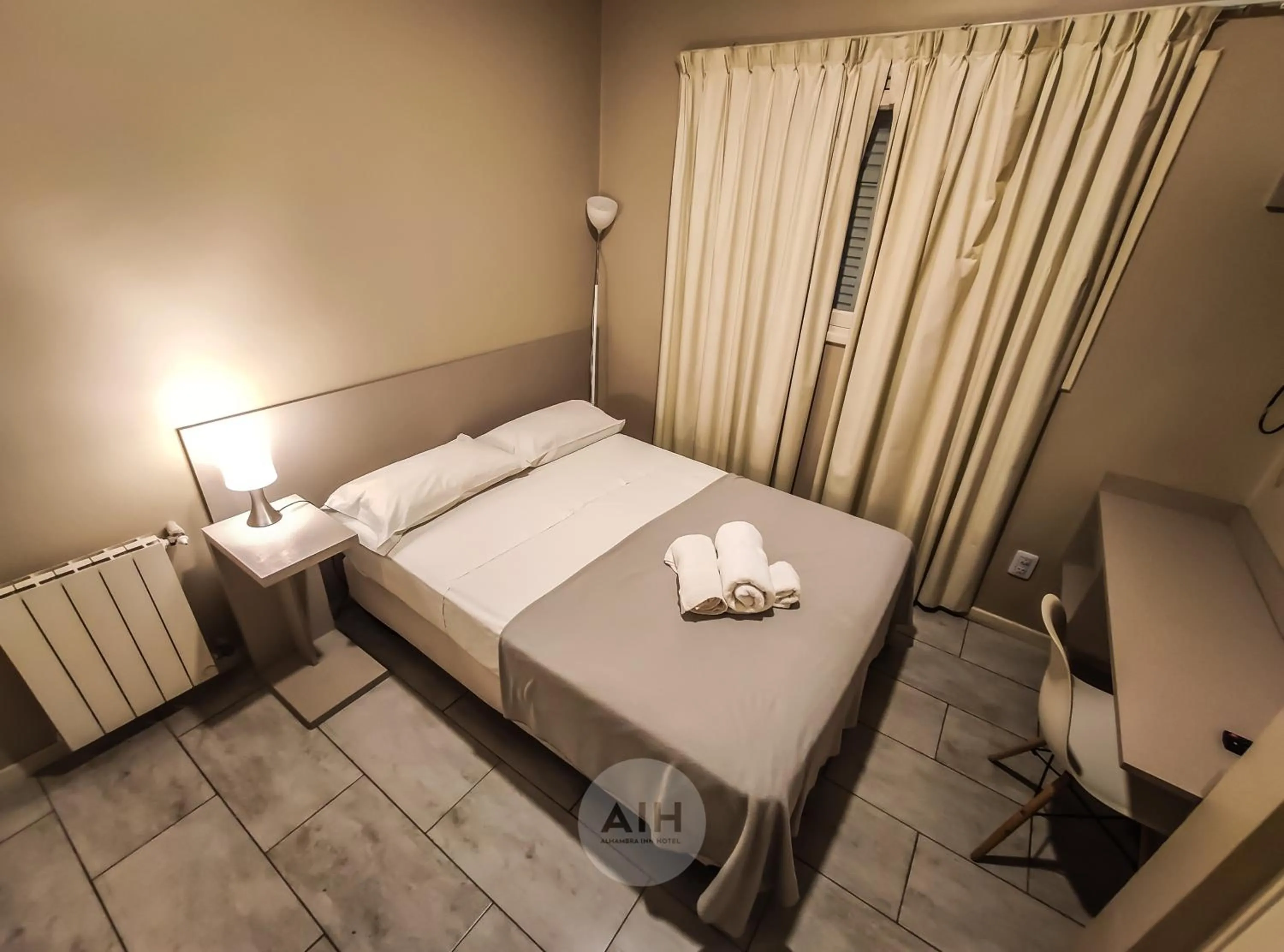 Double Room in Hotel Alhambra