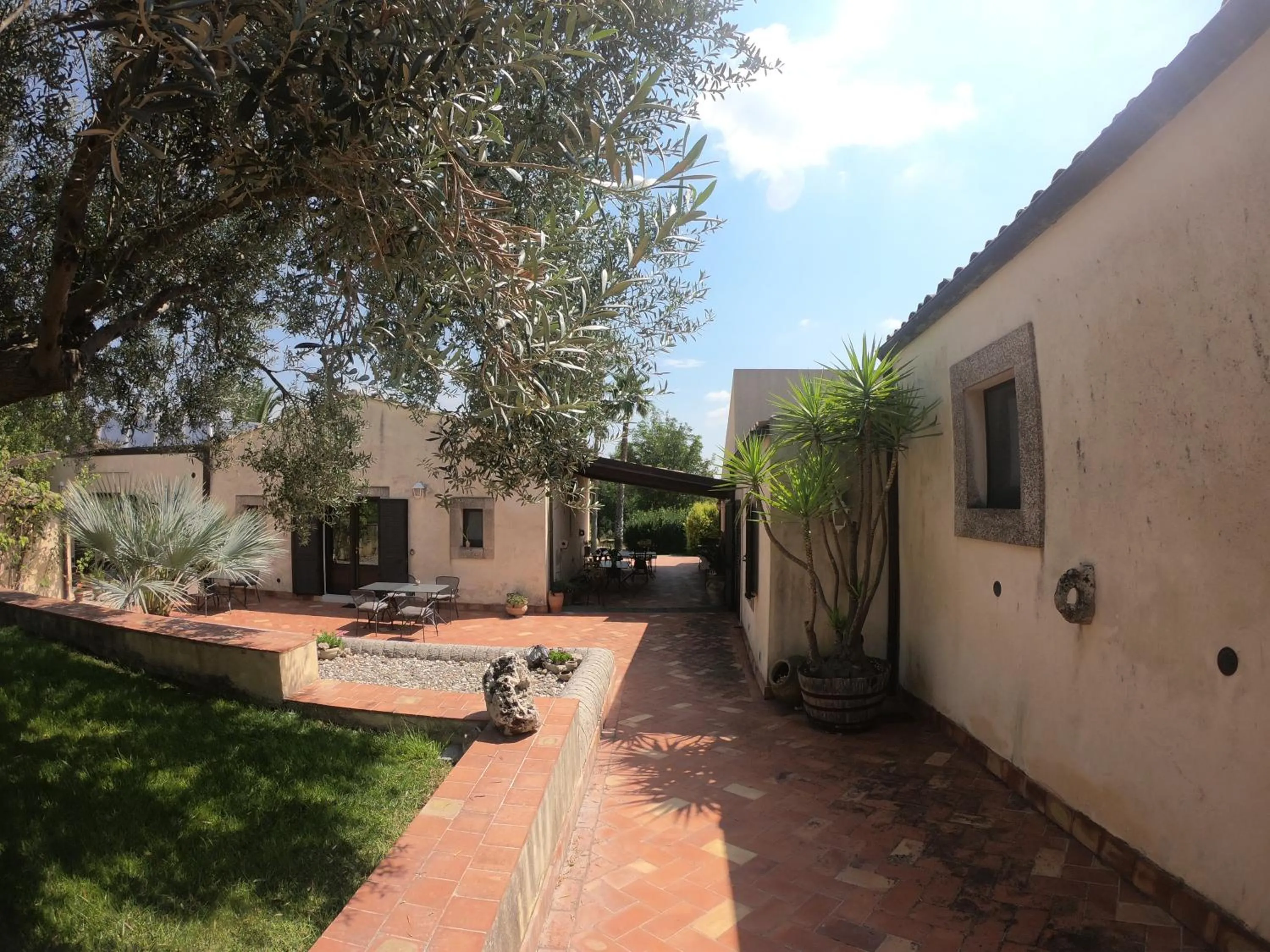 Property building in Tenuta Aguglia