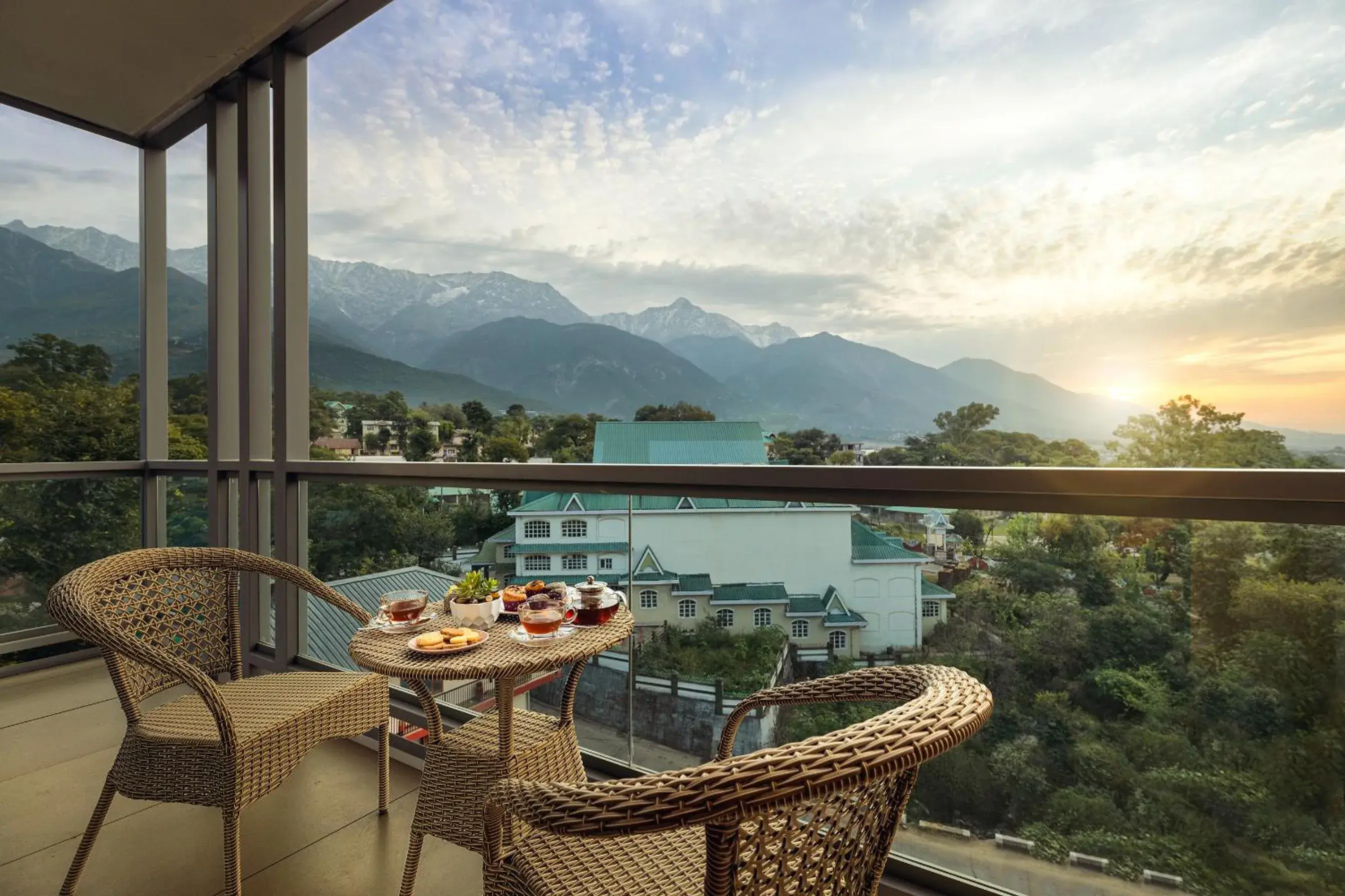 INFINITEA CENTRIC DHARAMSHALA INFINITEA CENTRIC DHARAMSHALA