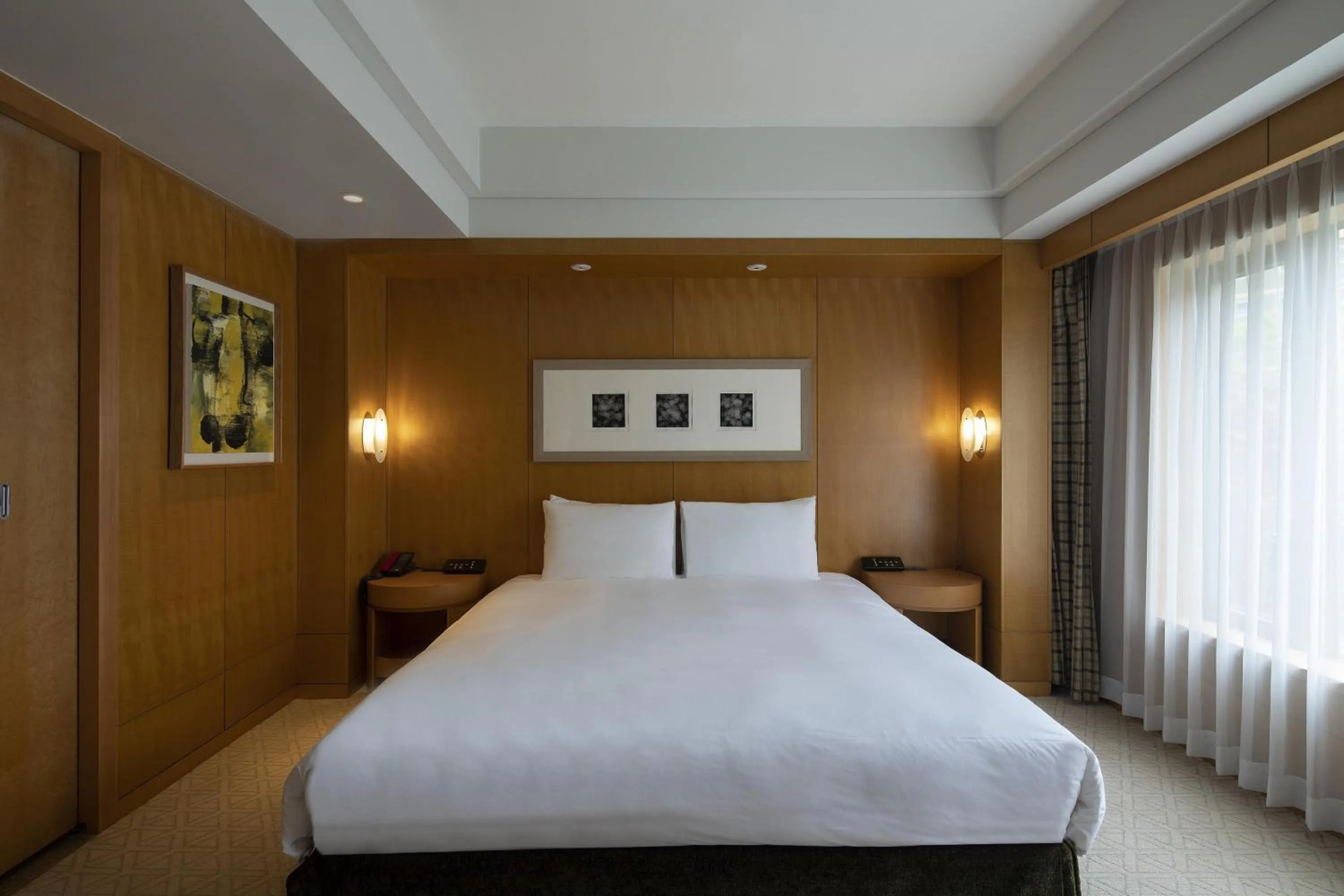 Photo of the whole room, Bed in Grand Hyatt Fukuoka