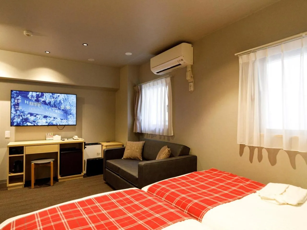 Photo of the whole room, Bed in Hotel La Foresta By Rigna