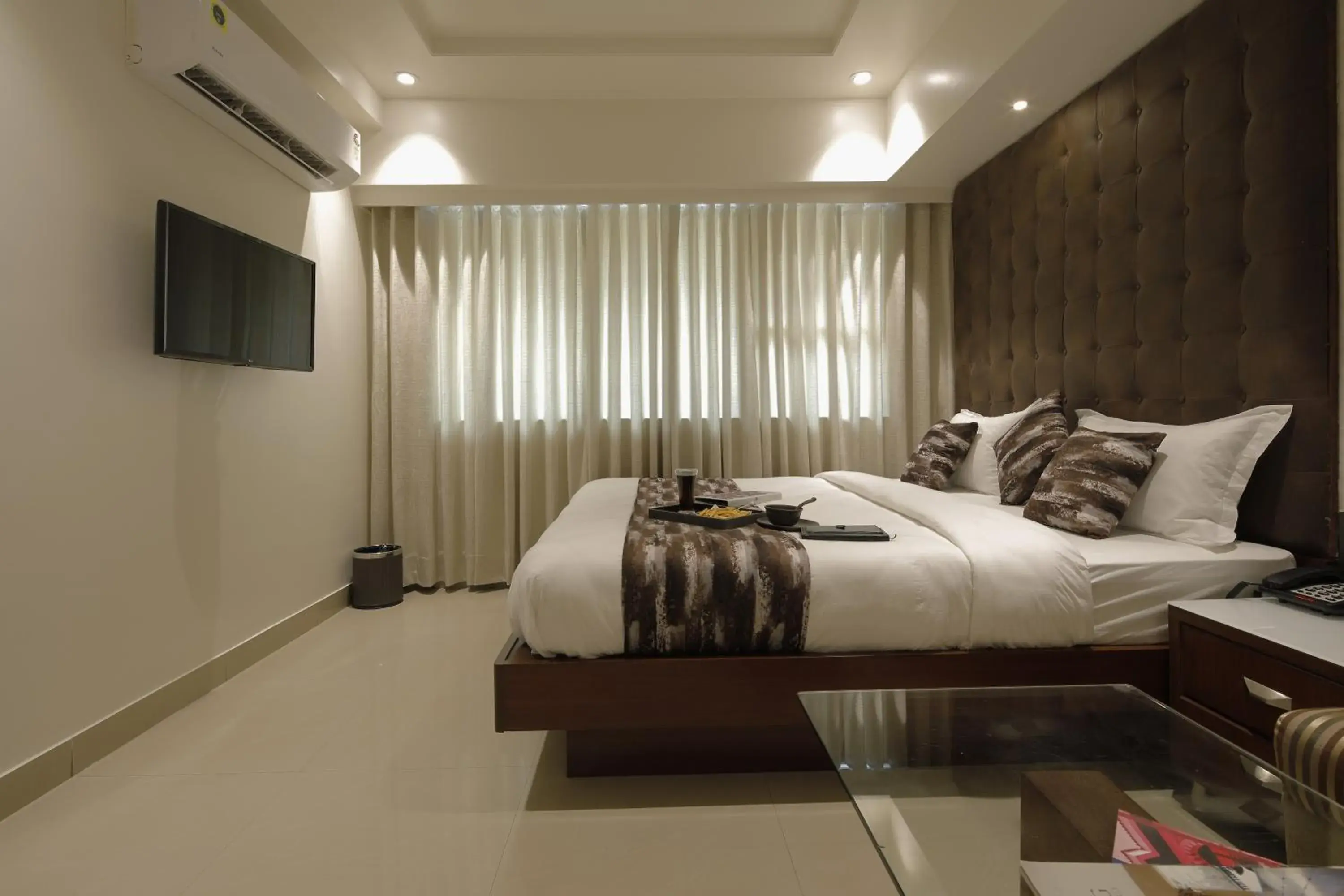 Bed in Hotel Ariana Residency Bed in Hotel Ariana Residency