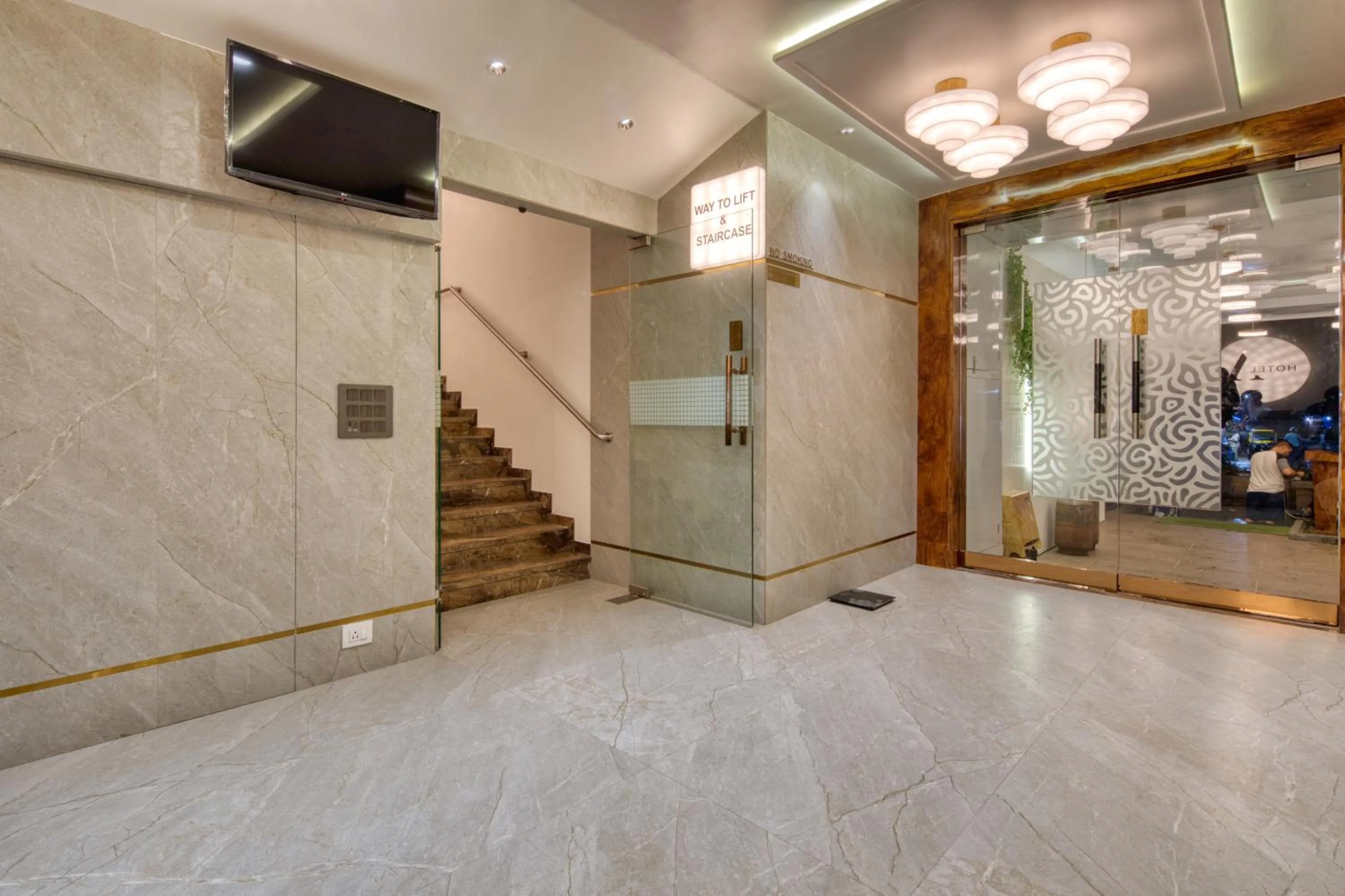 TV and multimedia in Hotel Ariana Residency