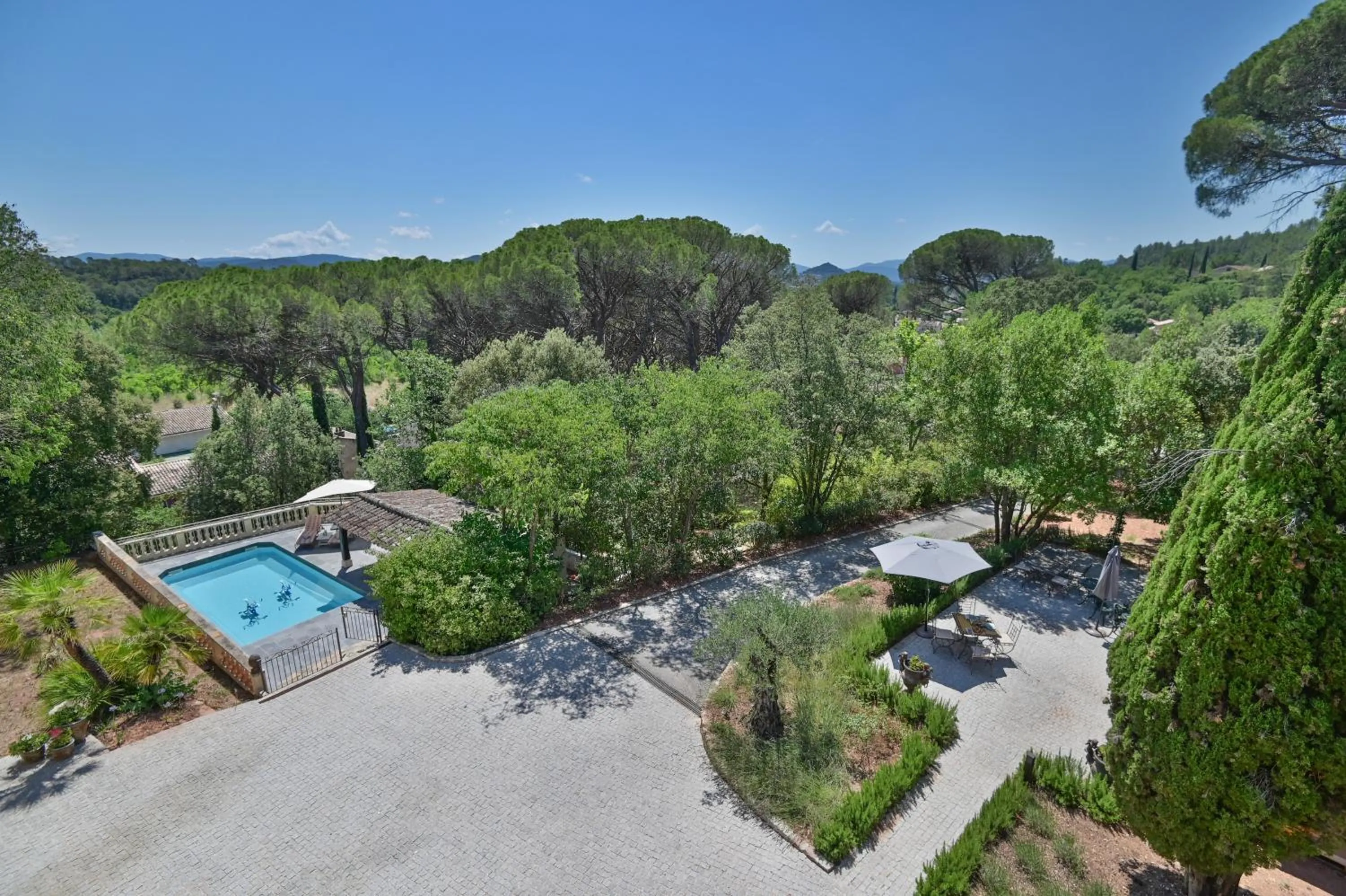 Bird's eye view in Château de Taradel