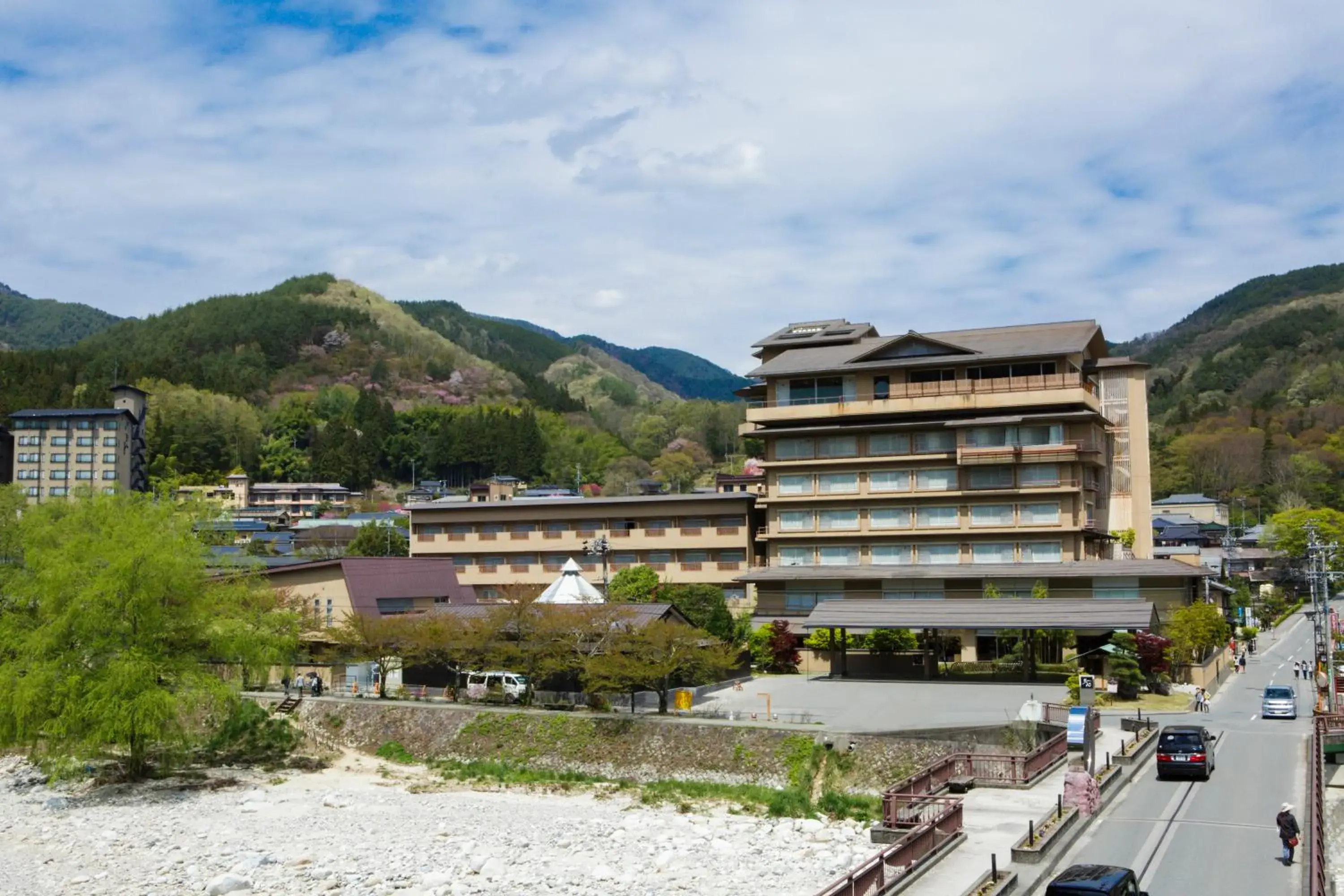 Property building in Hirugami Grand Hotel Tenshin Property building in Hirugami Grand Hotel Tenshin