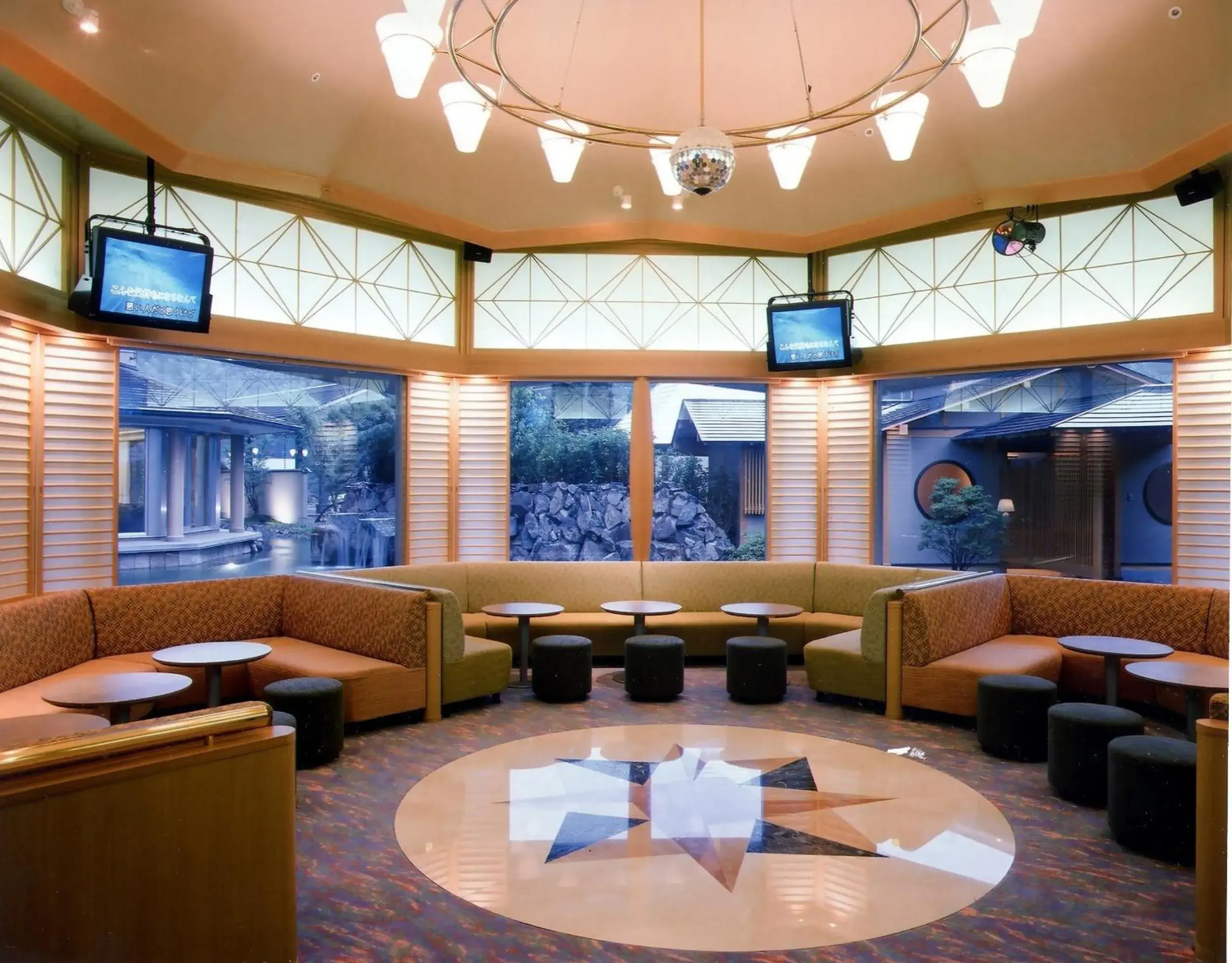 Lounge or bar in Hirugami Grand Hotel Tenshin Lounge or bar in Hirugami Grand Hotel Tenshin