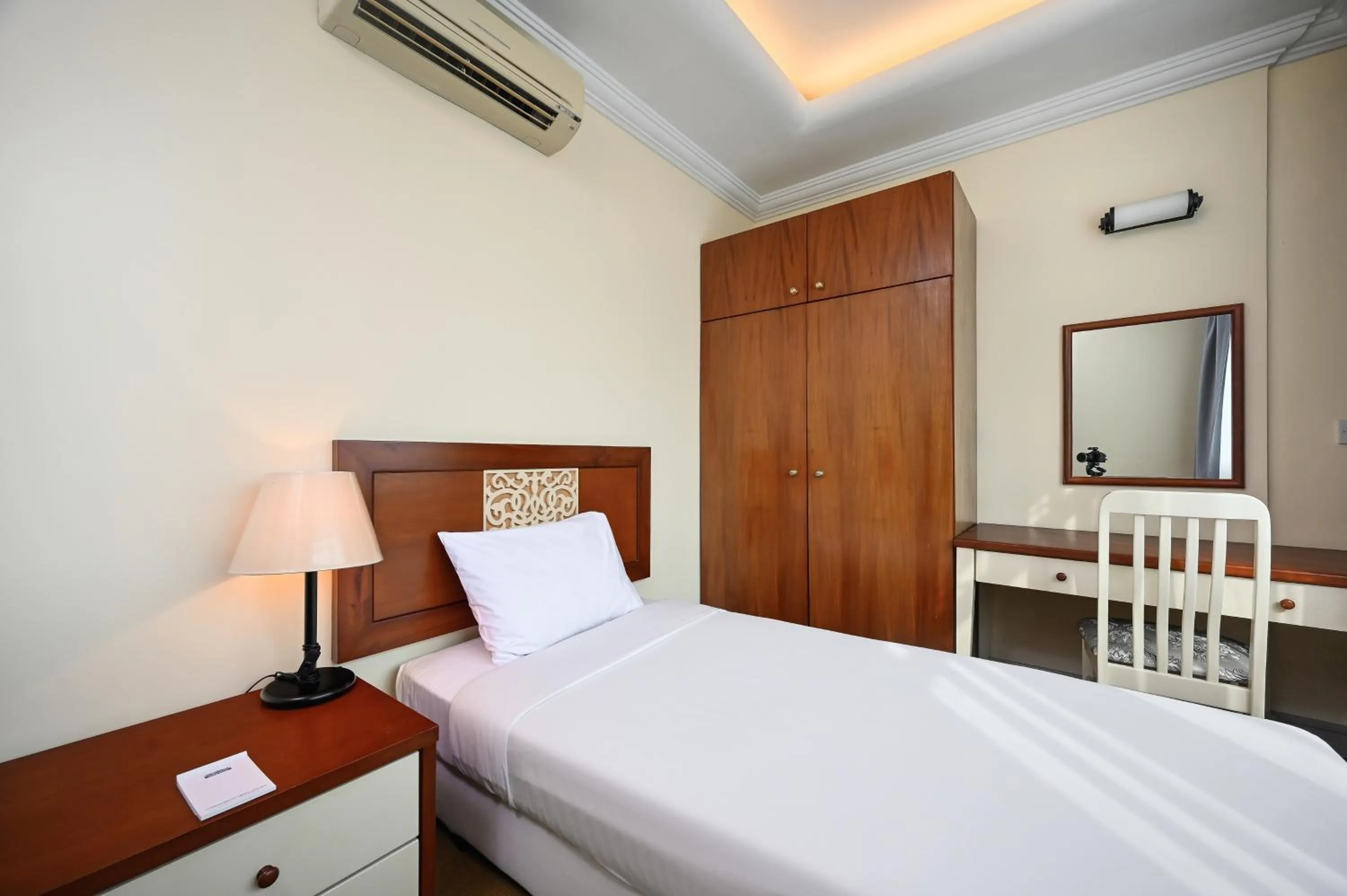 Photo of the whole room, Bed in Cityview Serviced Apartment & Hotel Ho Chi Minh City