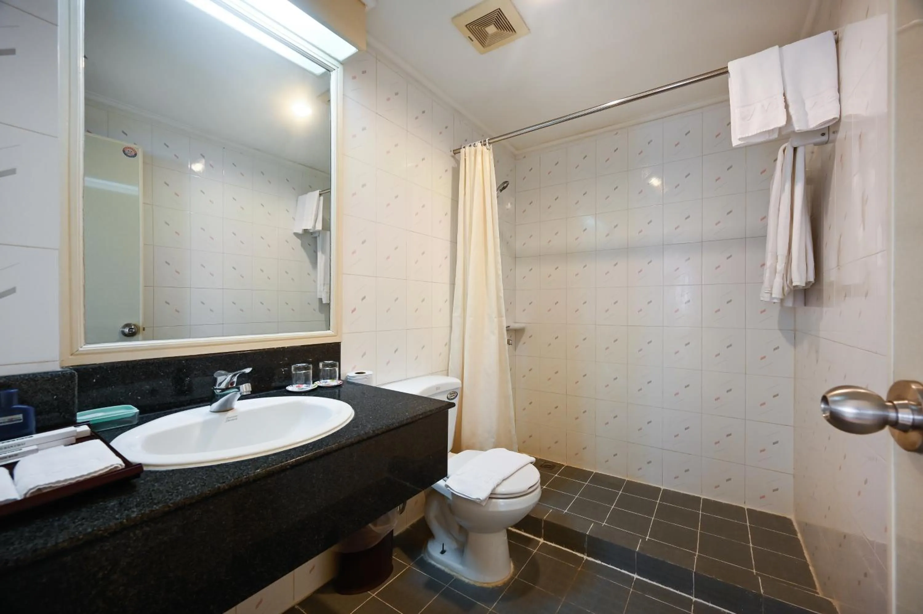 Bathroom in Cityview Serviced Apartment &amp; Hotel Ho Chi Minh City