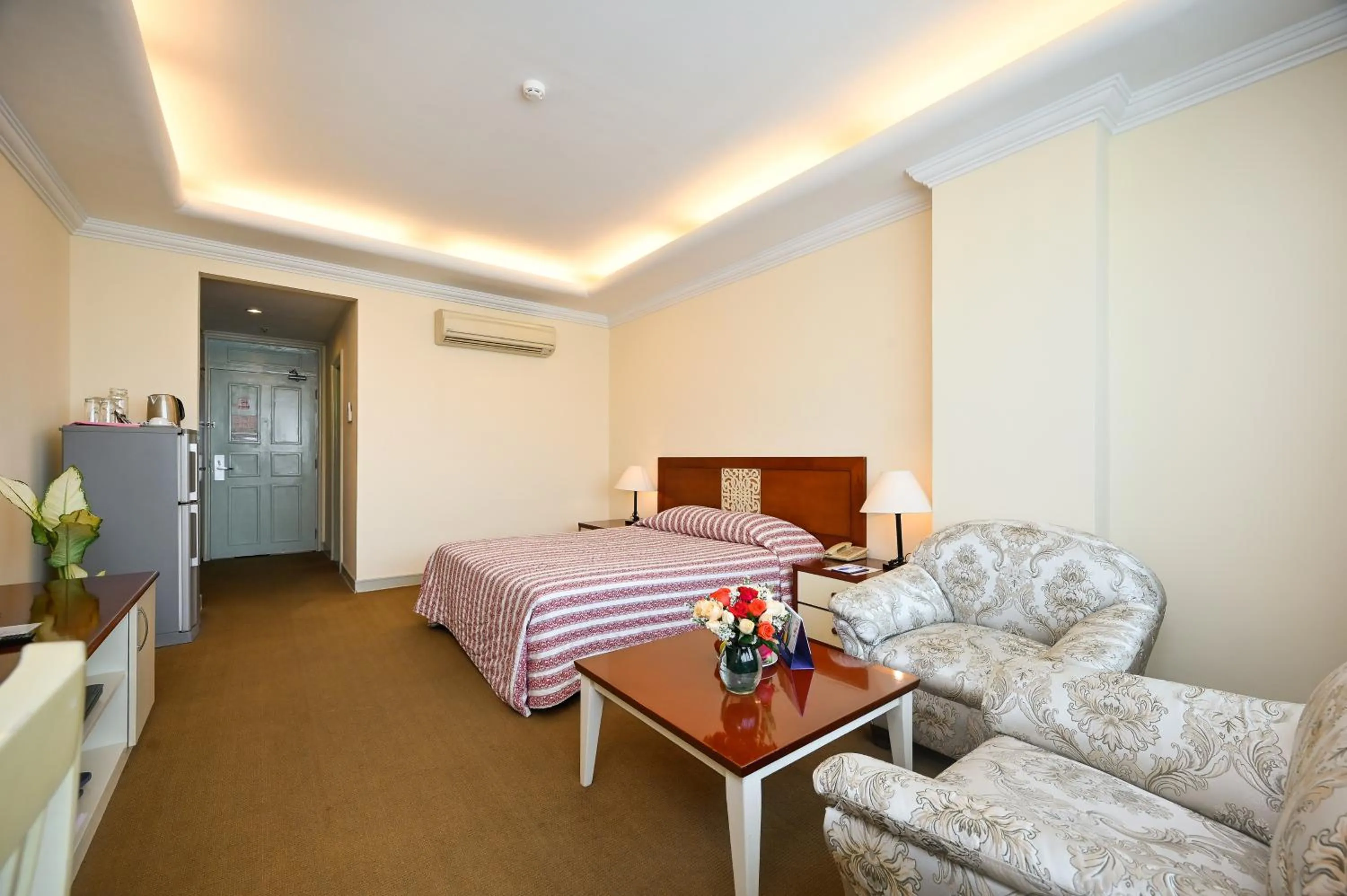 Photo of the whole room, Bed in Cityview Serviced Apartment & Hotel Ho Chi Minh City