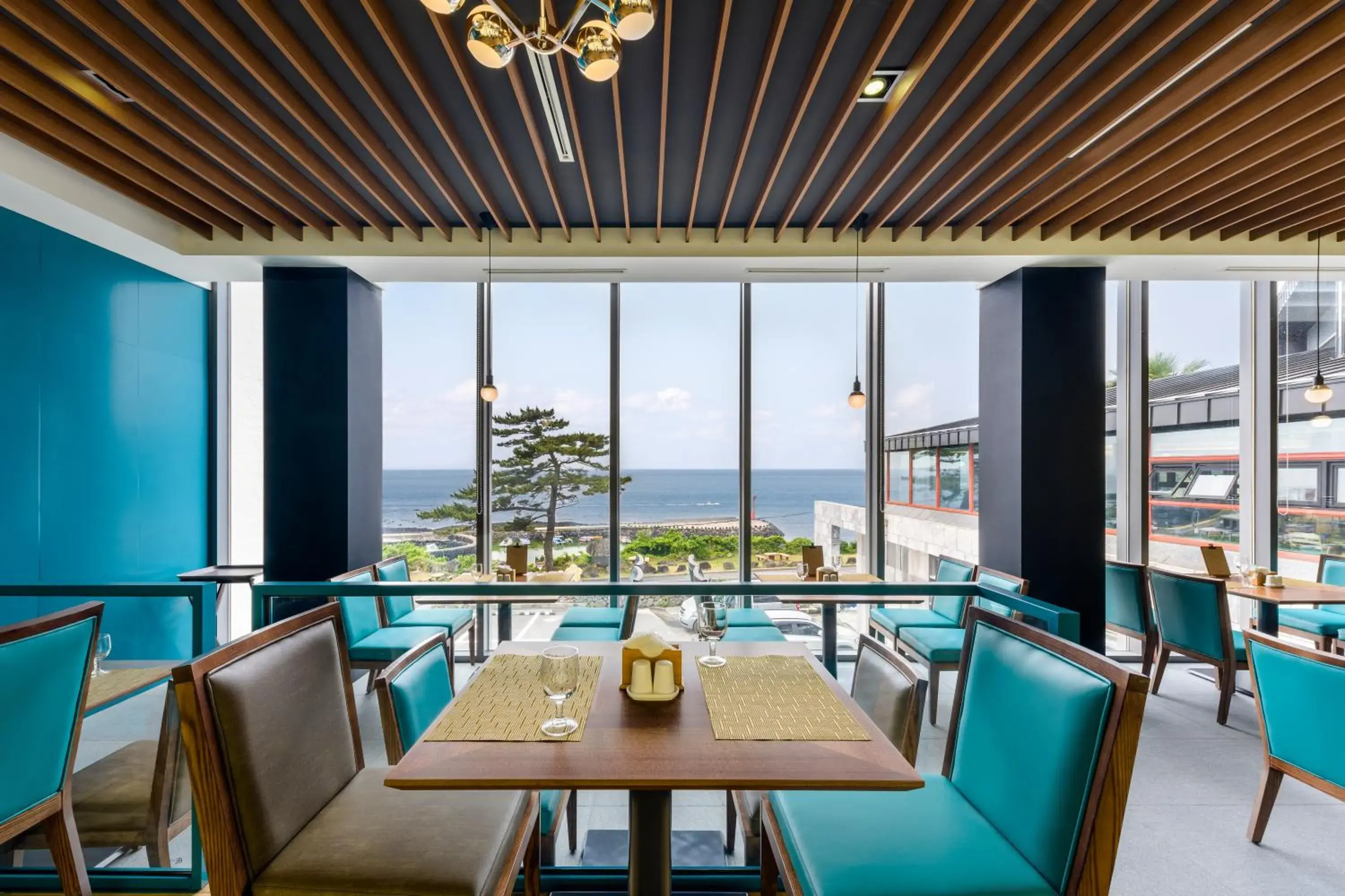 Restaurant/places to eat in STANFORD Hotel & Resort Jeju Restaurant/places to eat in STANFORD Hotel & Resort Jeju
