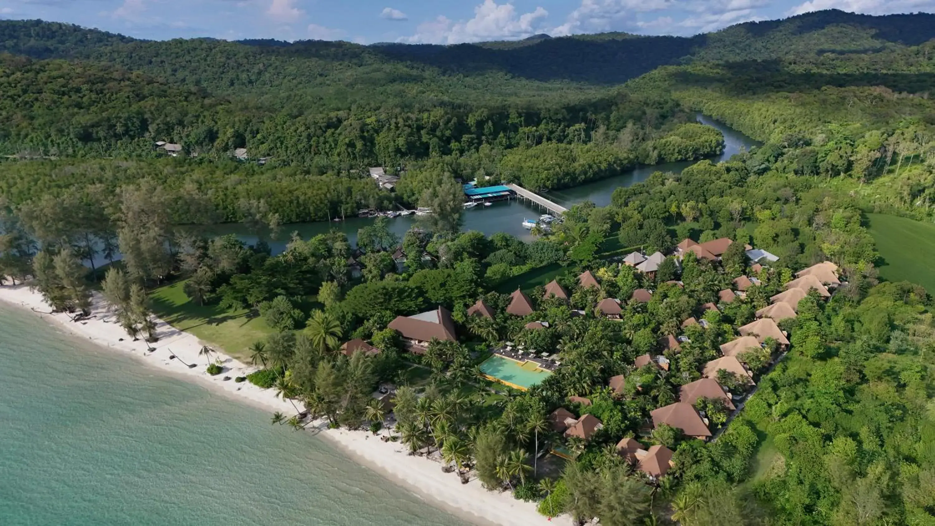 Sea view in High Season Pool Villa & Spa Sea view in High Season Pool Villa & Spa