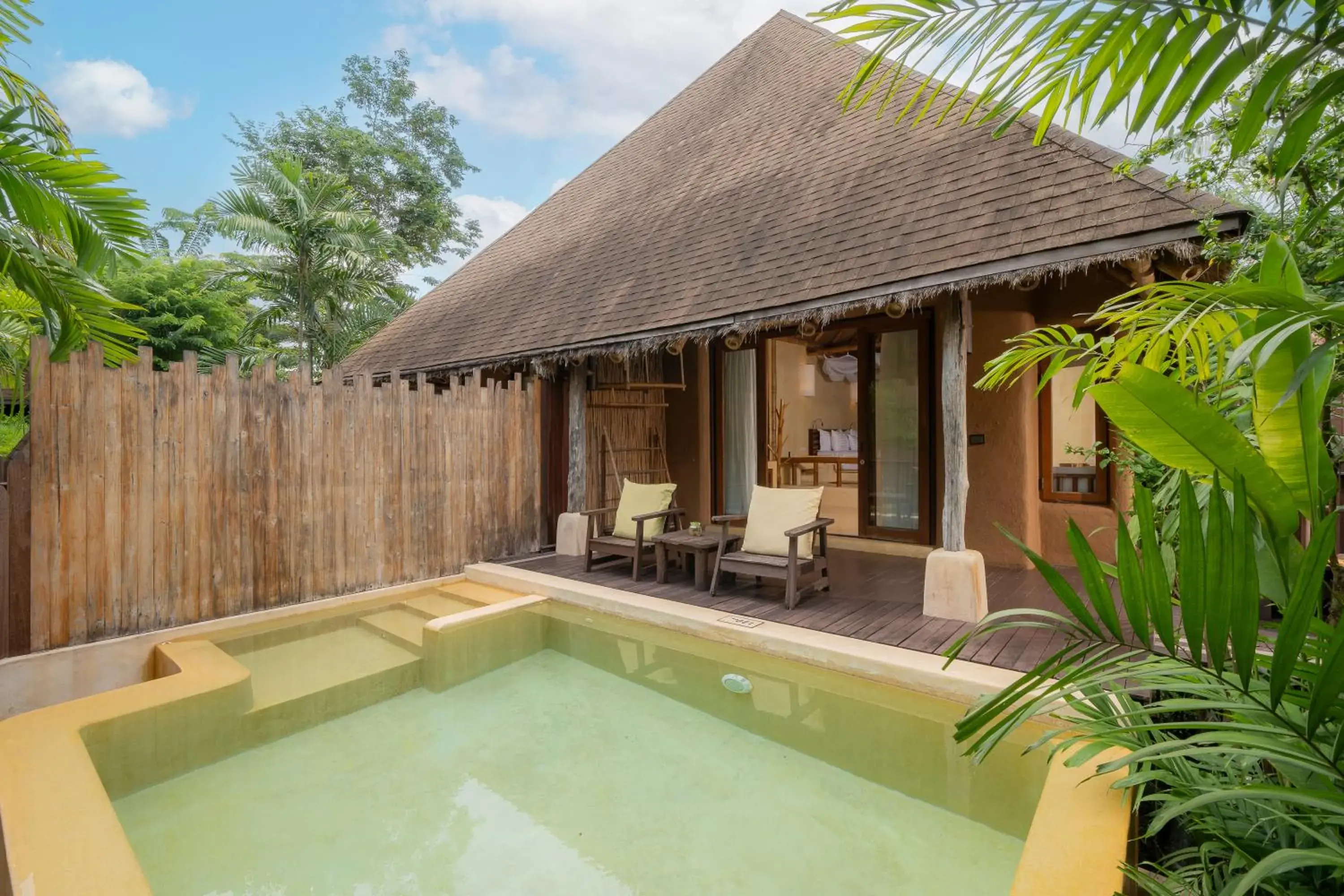 Garden view in High Season Pool Villa & Spa Garden view in High Season Pool Villa & Spa