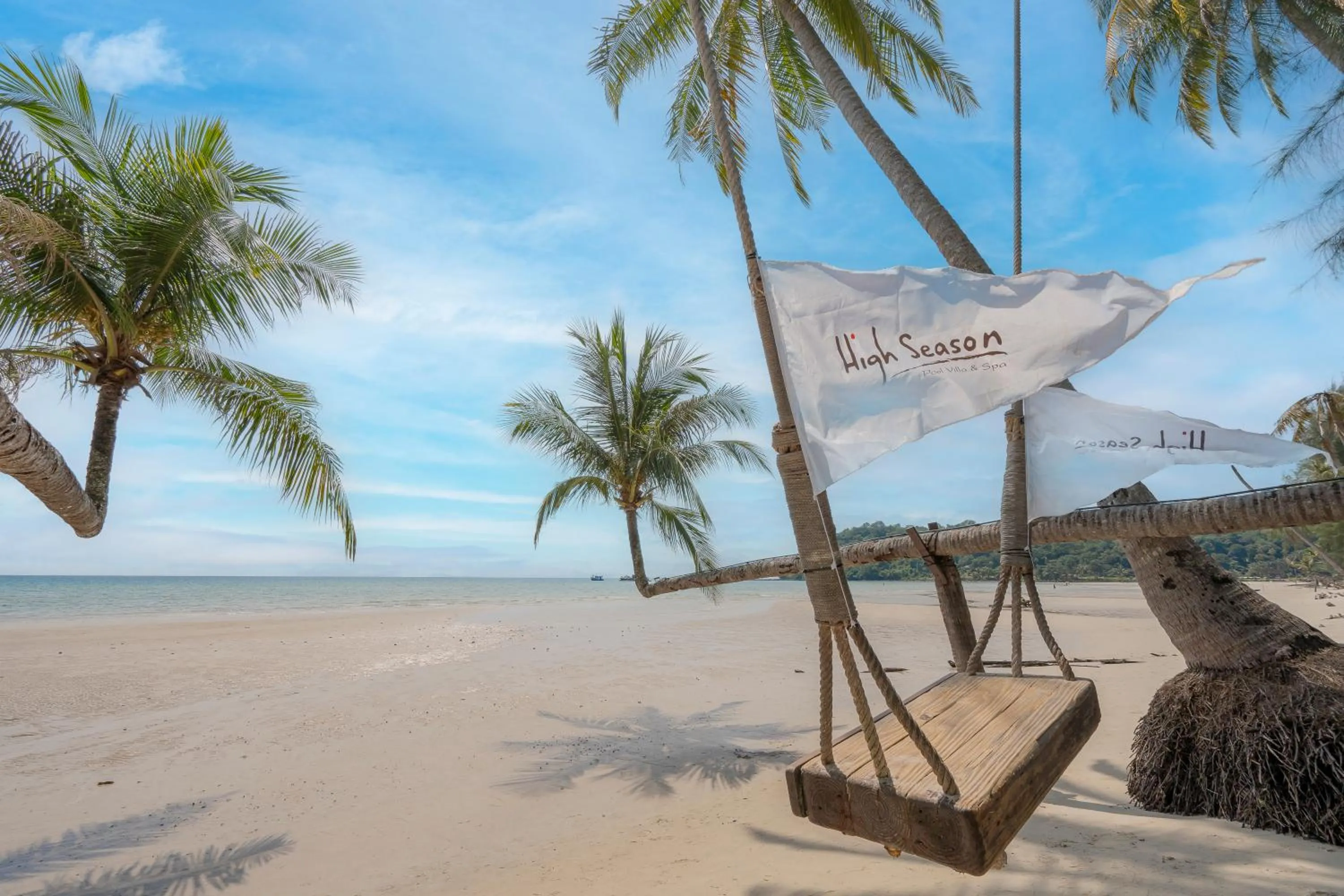 Beach in High Season Pool Villa & Spa