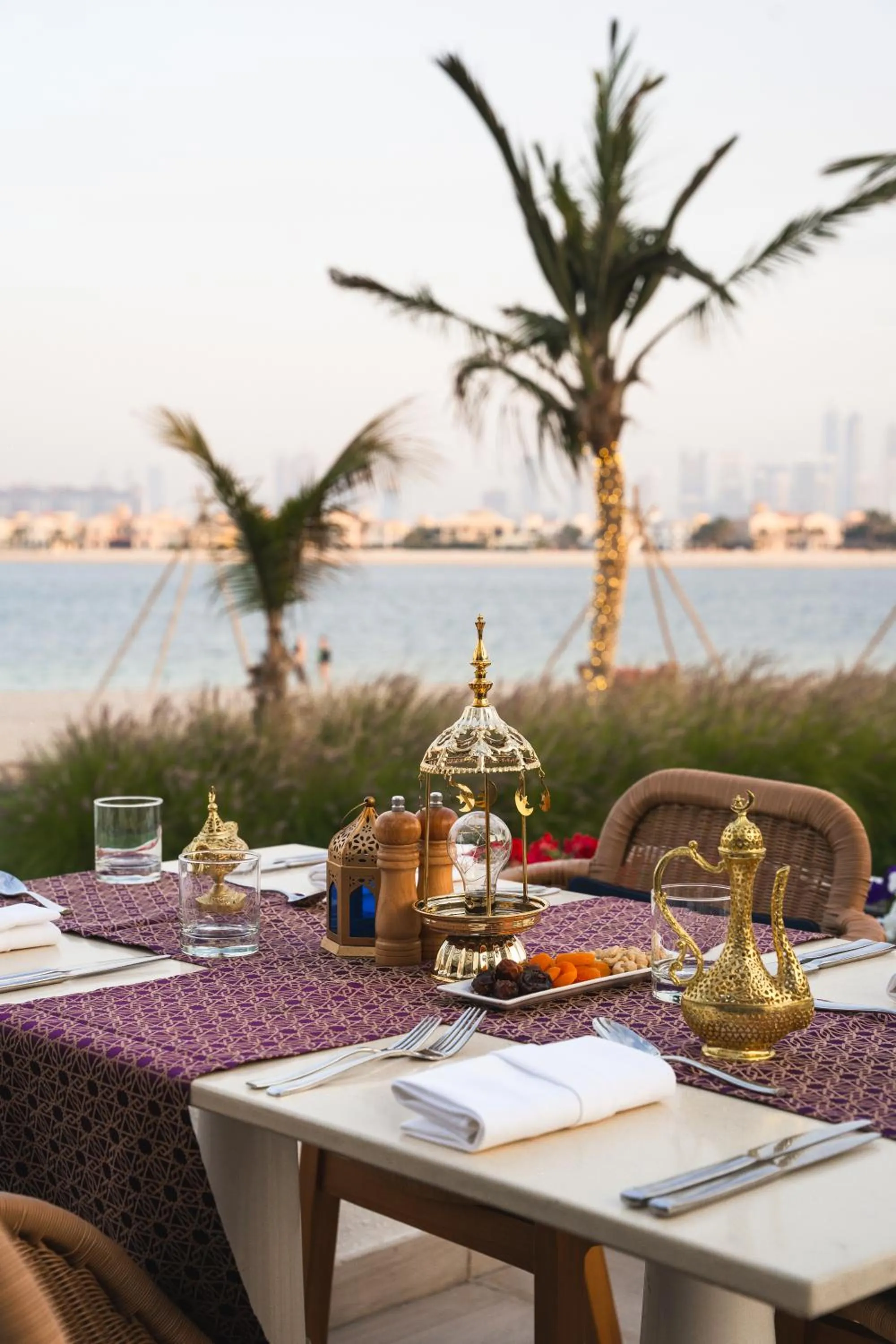 Restaurant/places to eat in Wyndham Residences The Palm