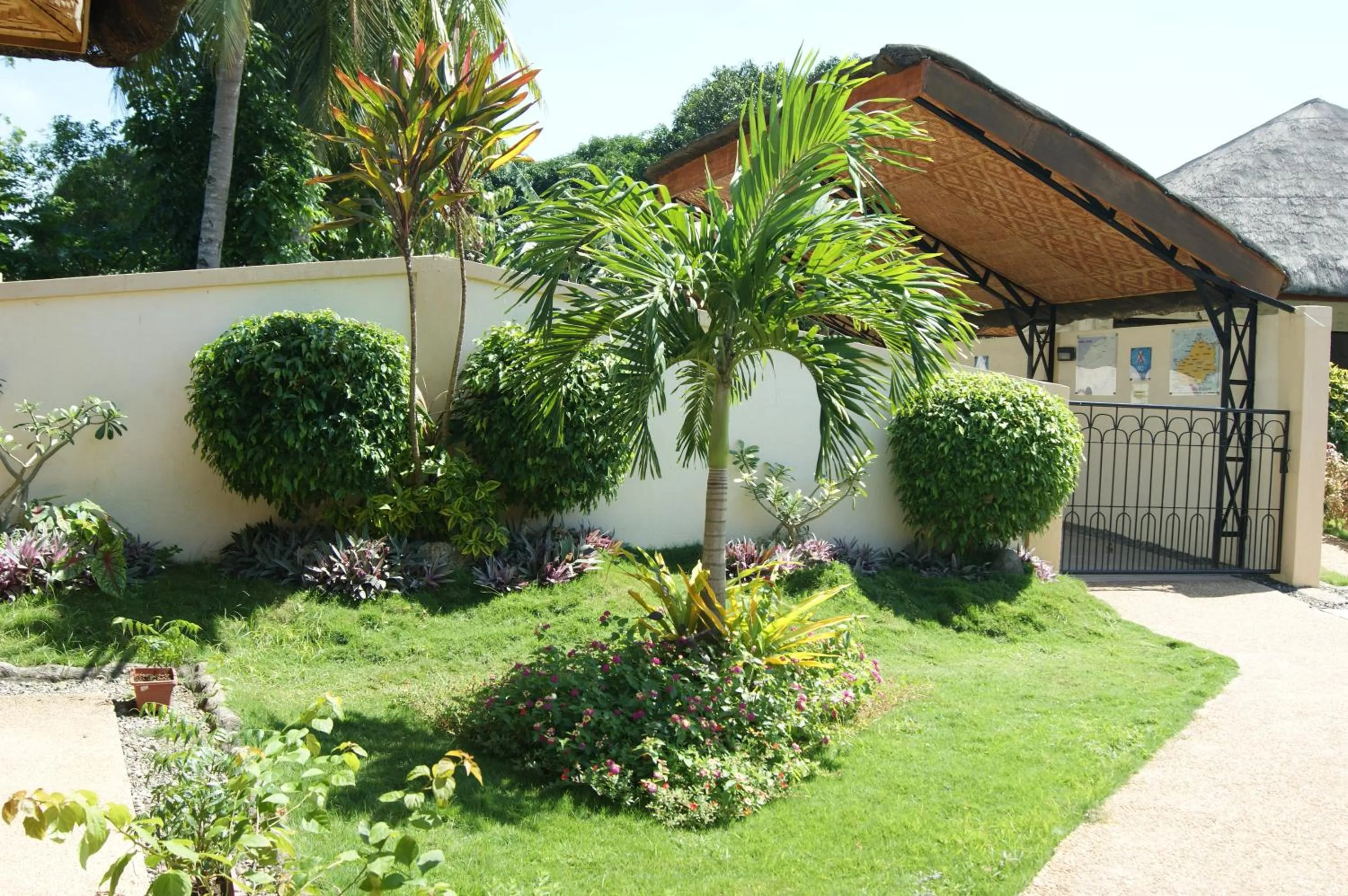 Facade/entrance in Panglao Homes Resort & Villas