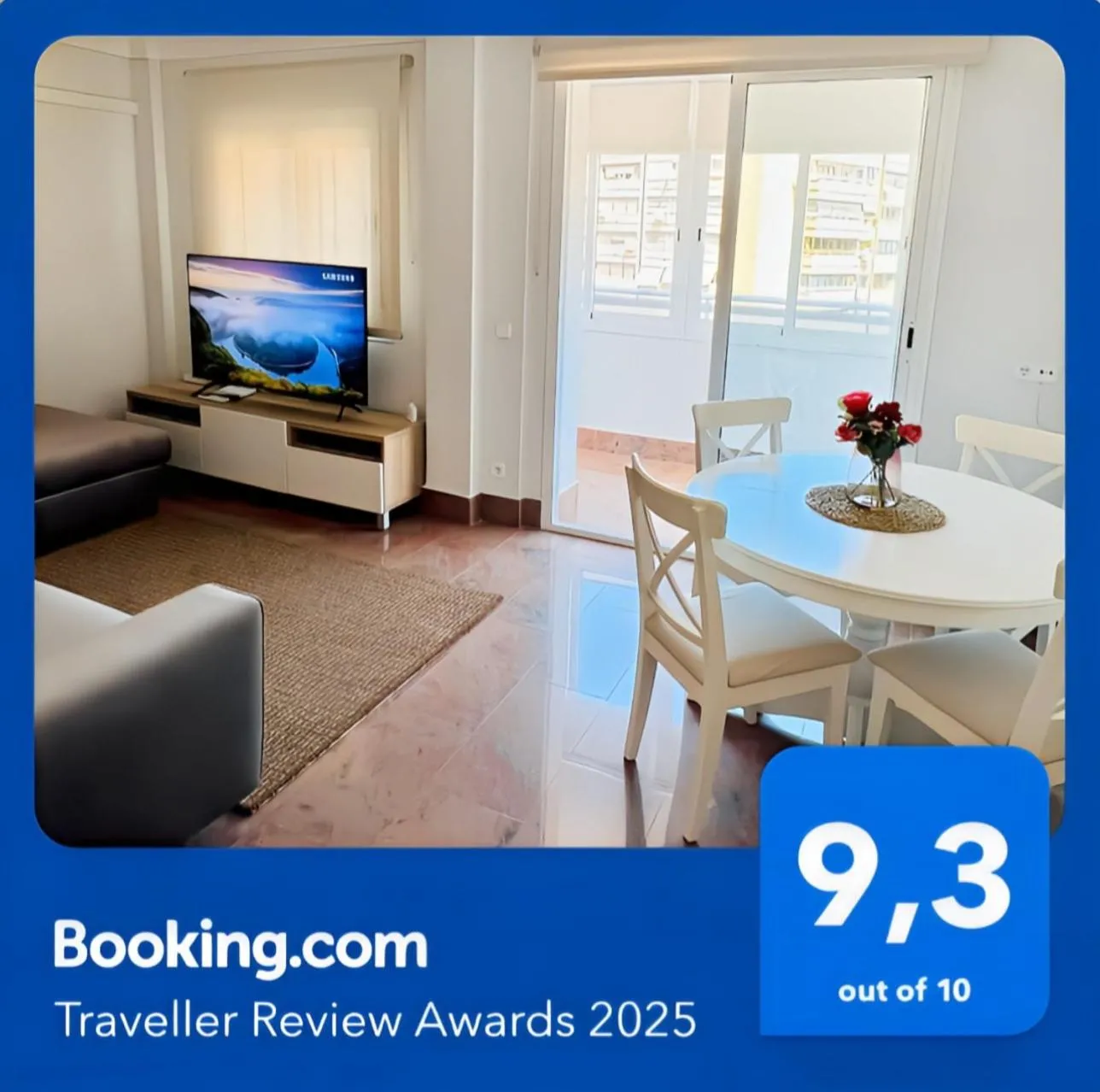 Three-Bedroom Apartment in Apartamentos Prestige Málaga - Suite II
