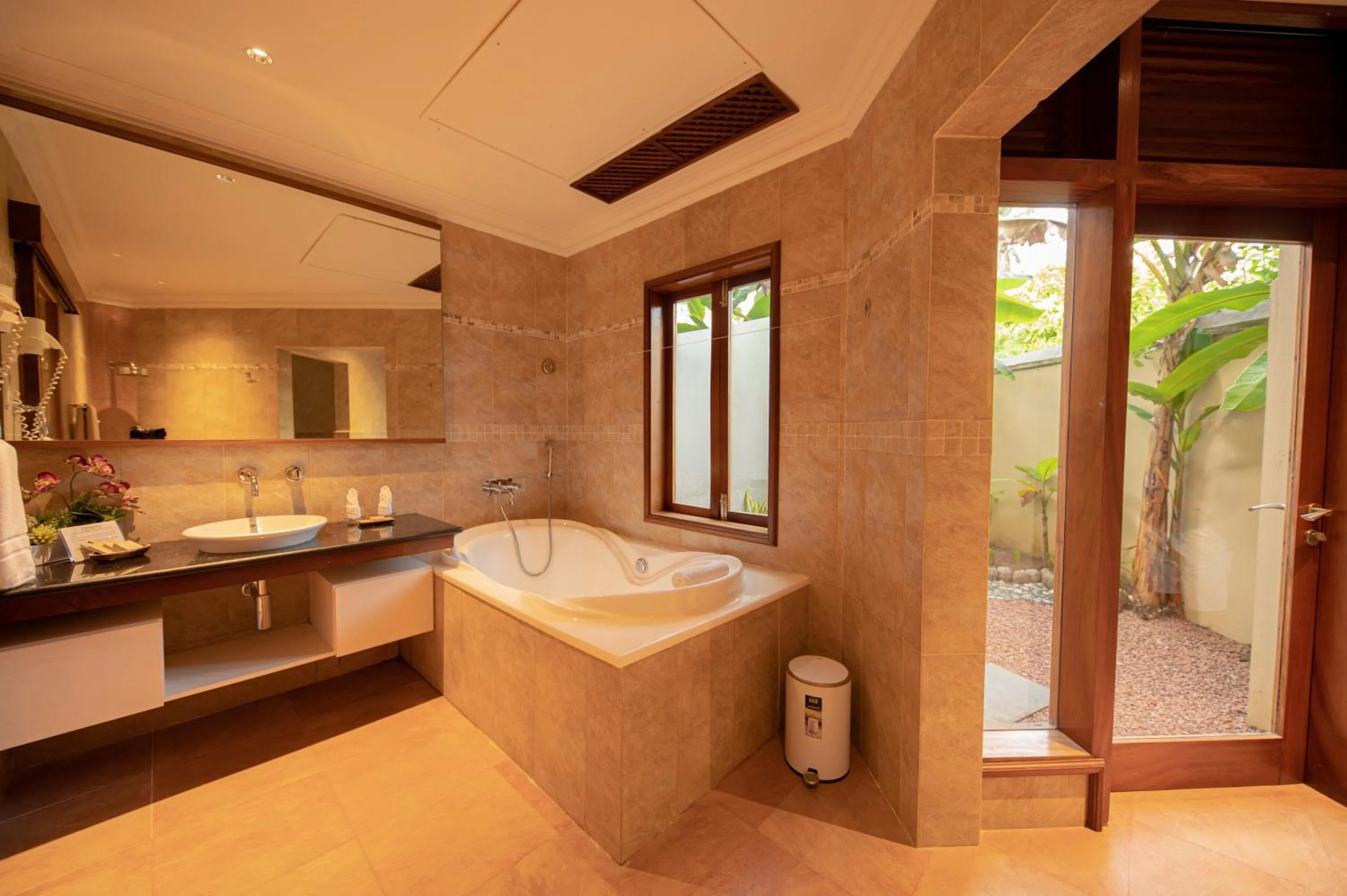 Bathroom in Hotel Le Duc de Praslin