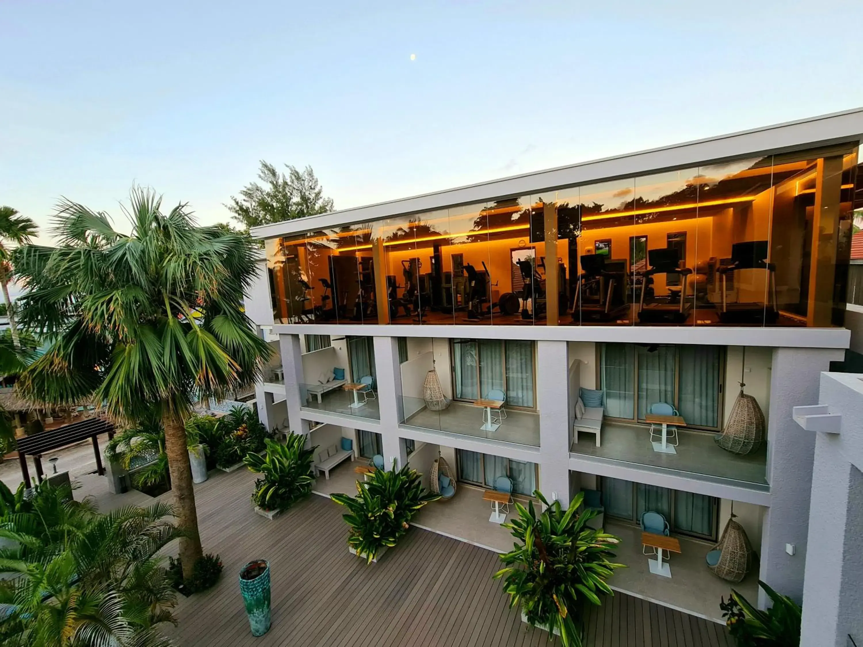 Property building in Hotel Le Duc de Praslin Property building in Hotel Le Duc de Praslin