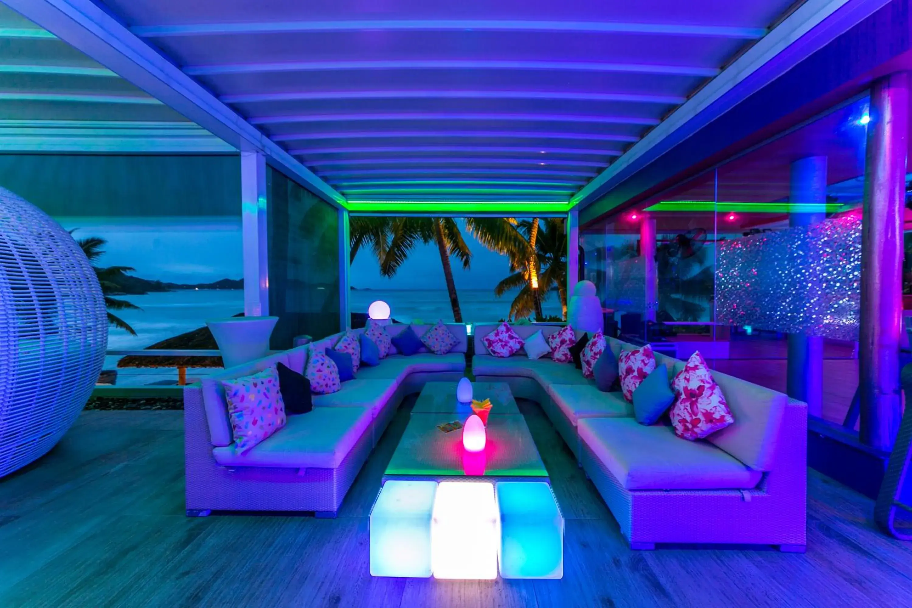 Lounge or bar in Hotel Le Duc de Praslin Lounge or bar in Hotel Le Duc de Praslin