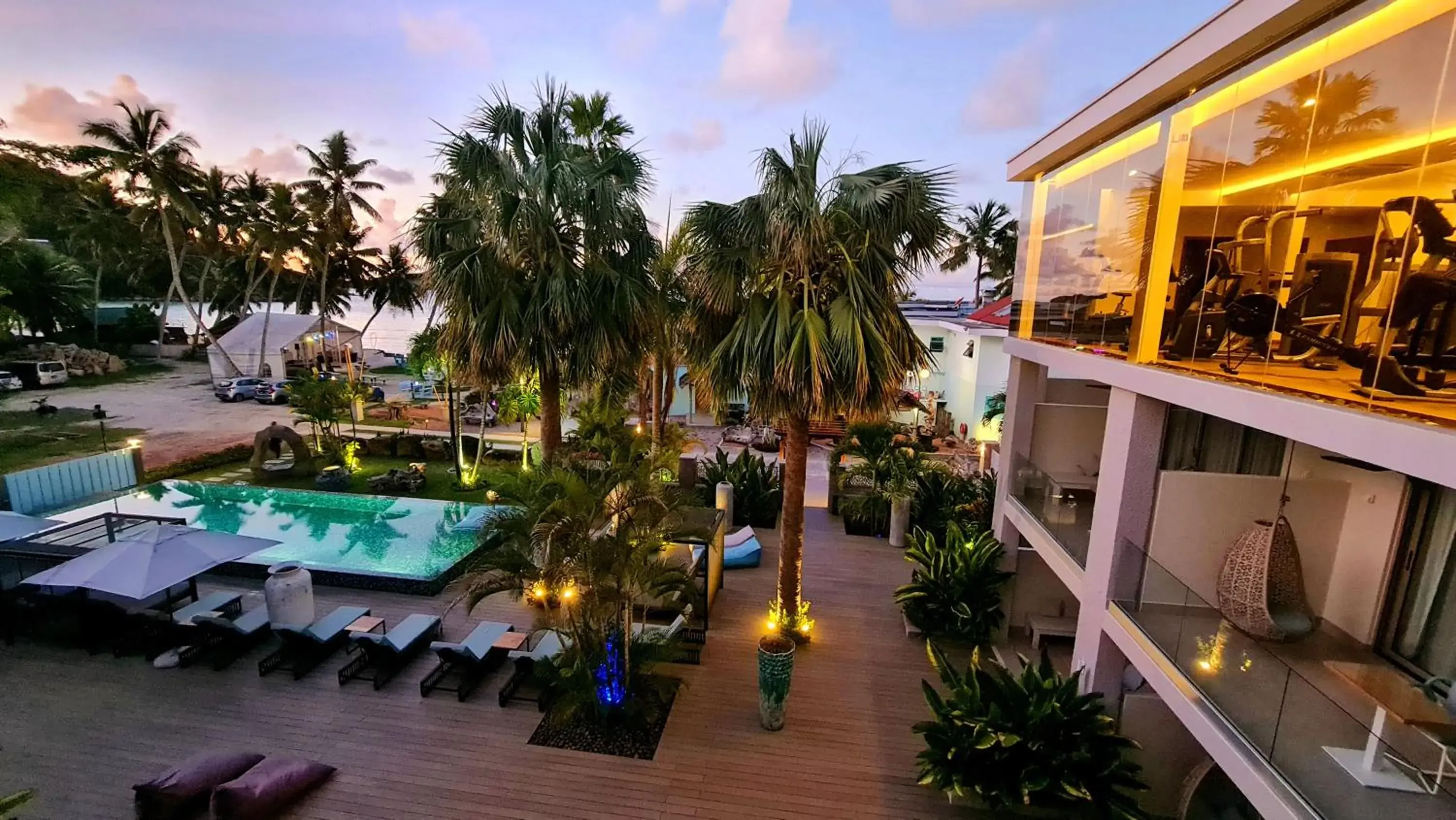 Property building in Hotel Le Duc de Praslin Property building in Hotel Le Duc de Praslin