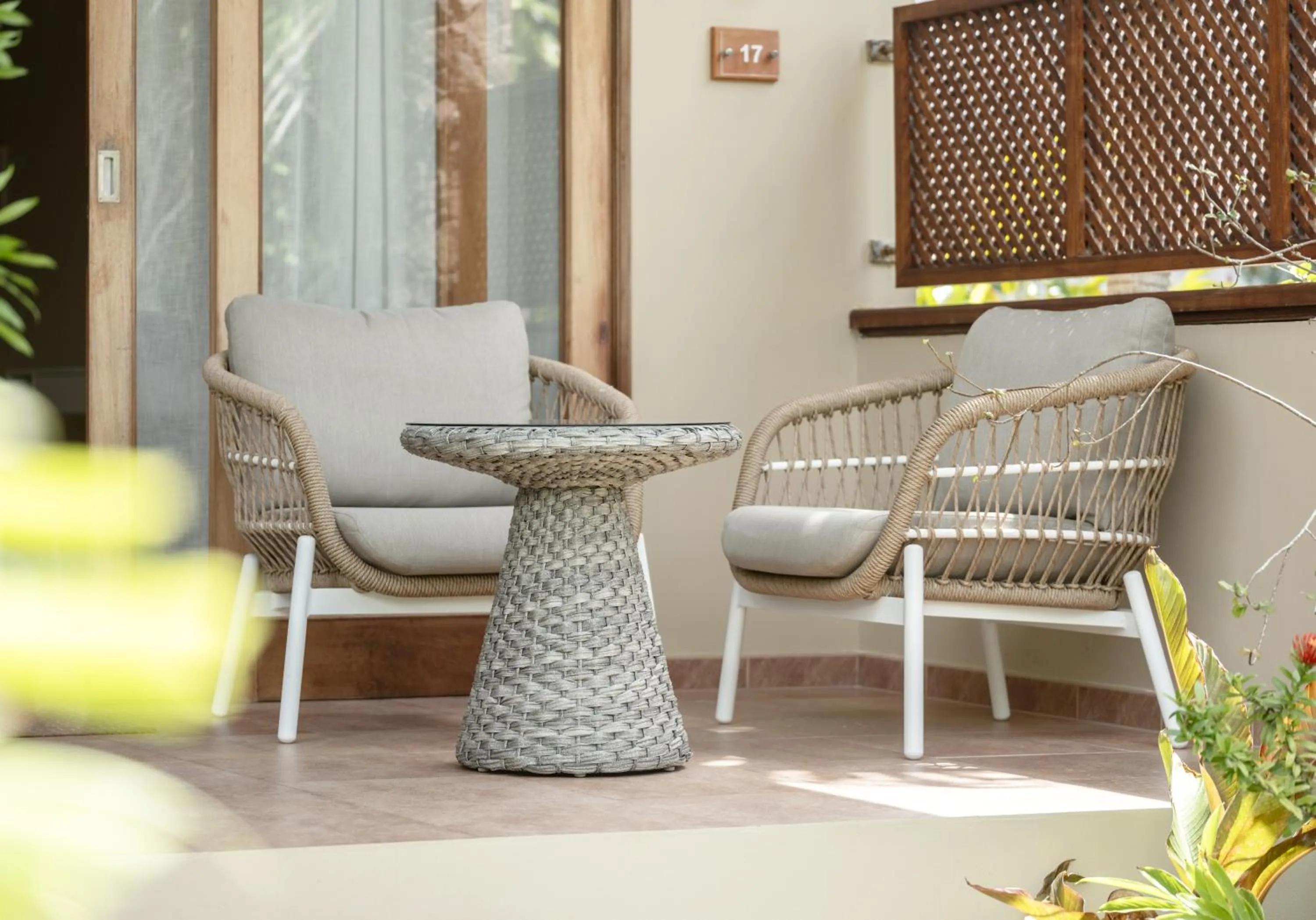 Seating area in Hotel Le Duc de Praslin