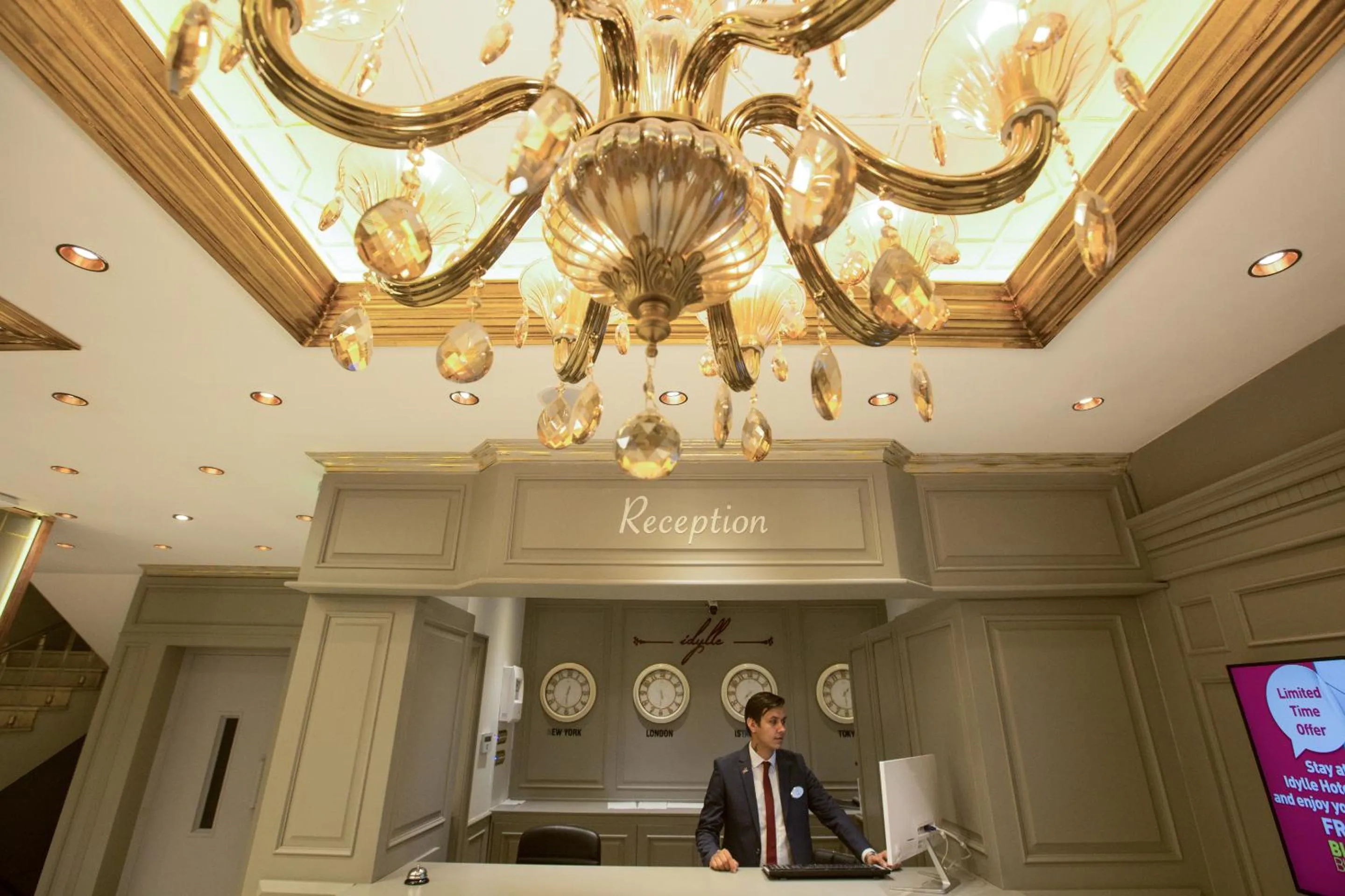 Staff in Idylle Hotel