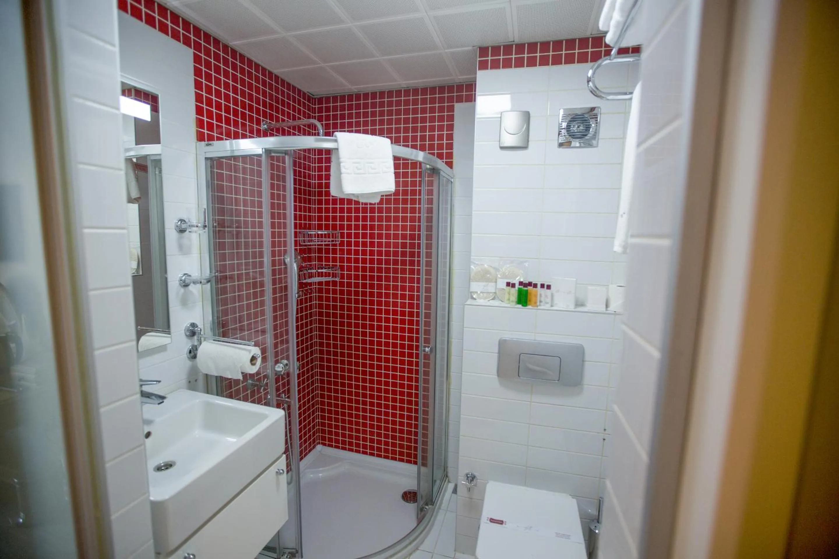 Shower in Idylle Hotel