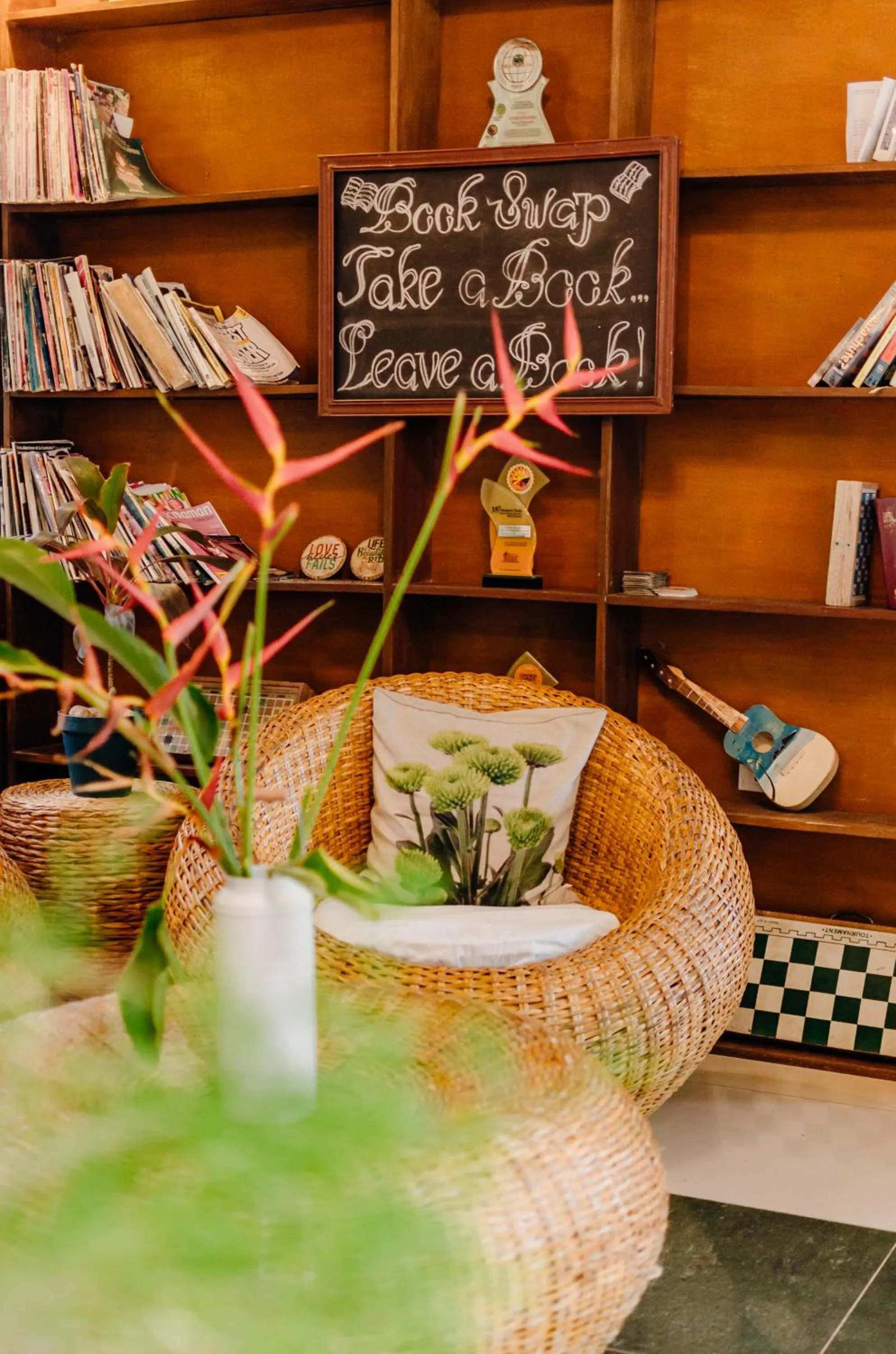 Library in Natura Vista