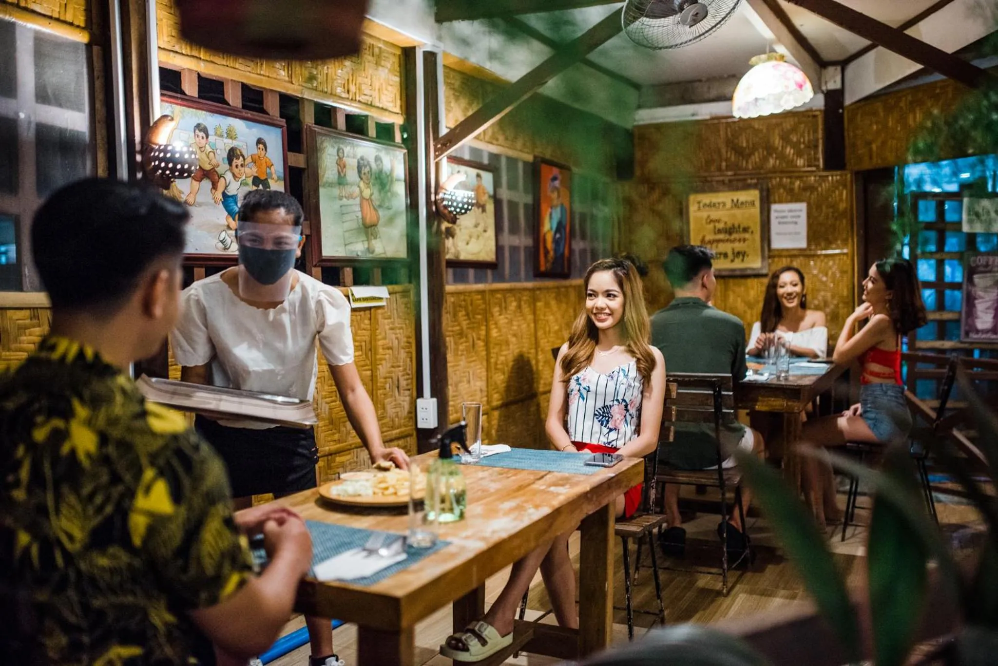 Restaurant/places to eat in Natura Vista