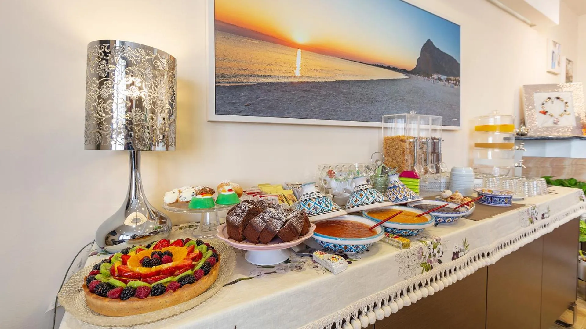 Food and drinks in Hotel Piccolo Mondo