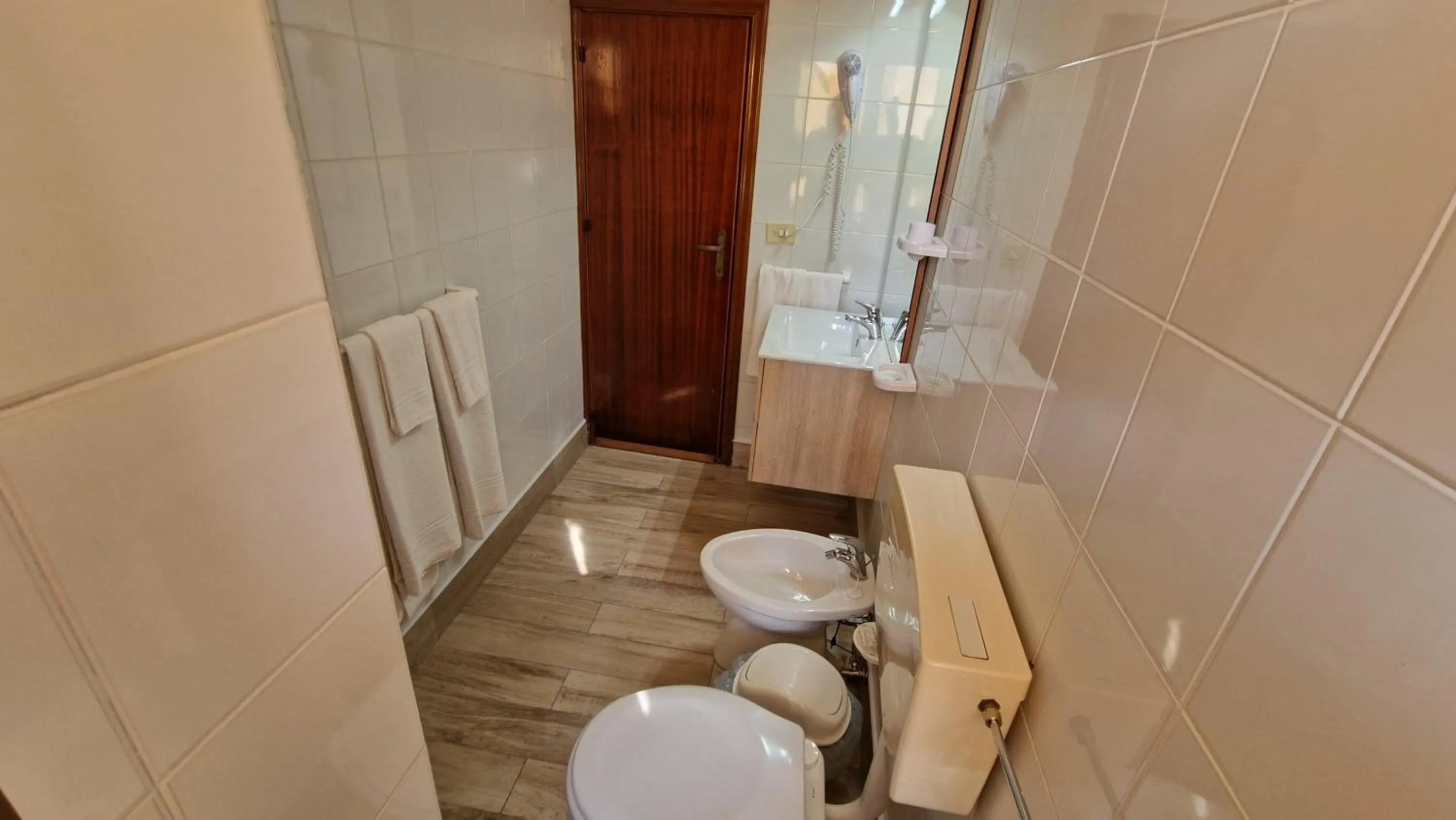 Bathroom in Hotel Le Pelagie