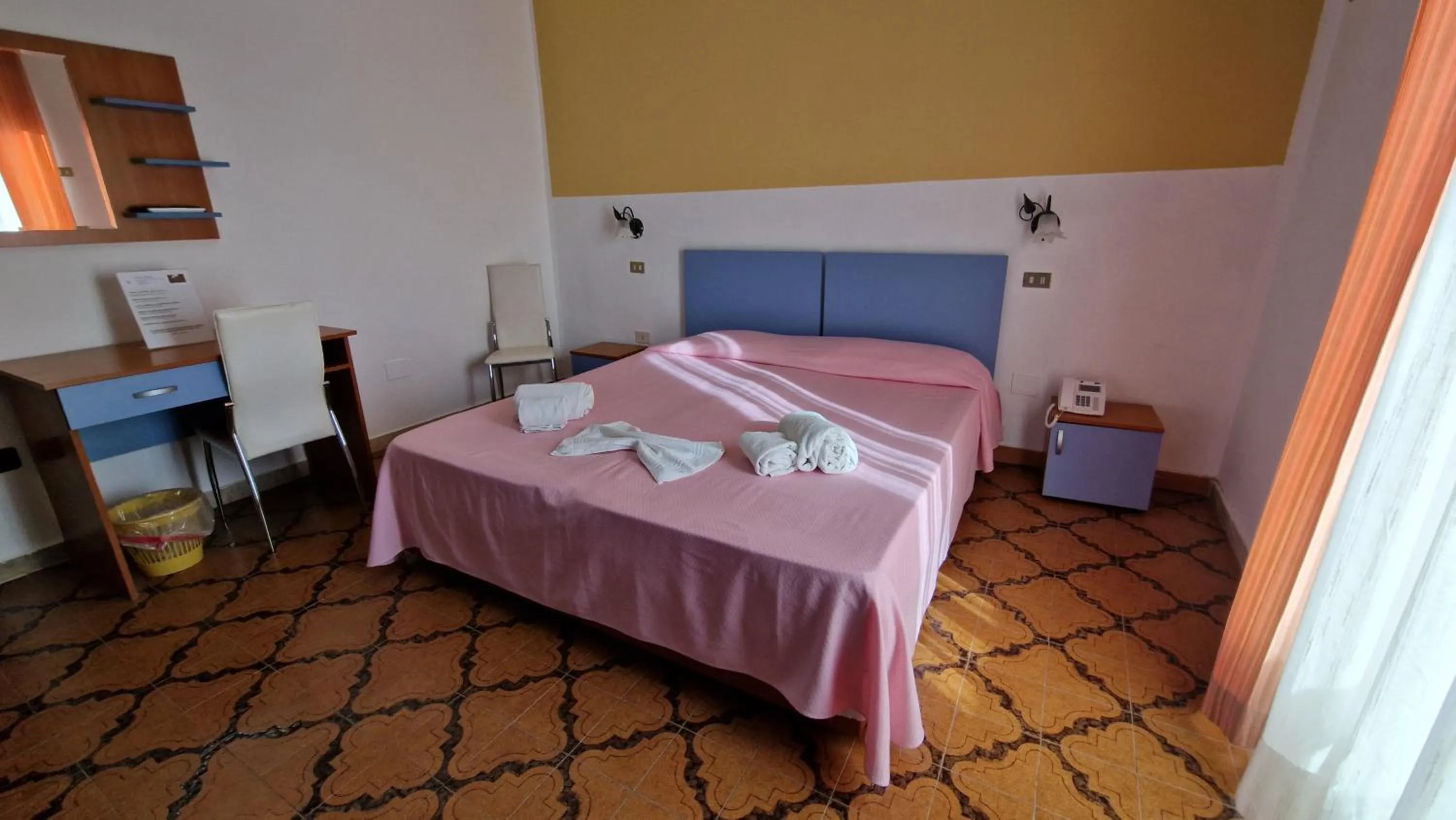 Bed in Hotel Le Pelagie