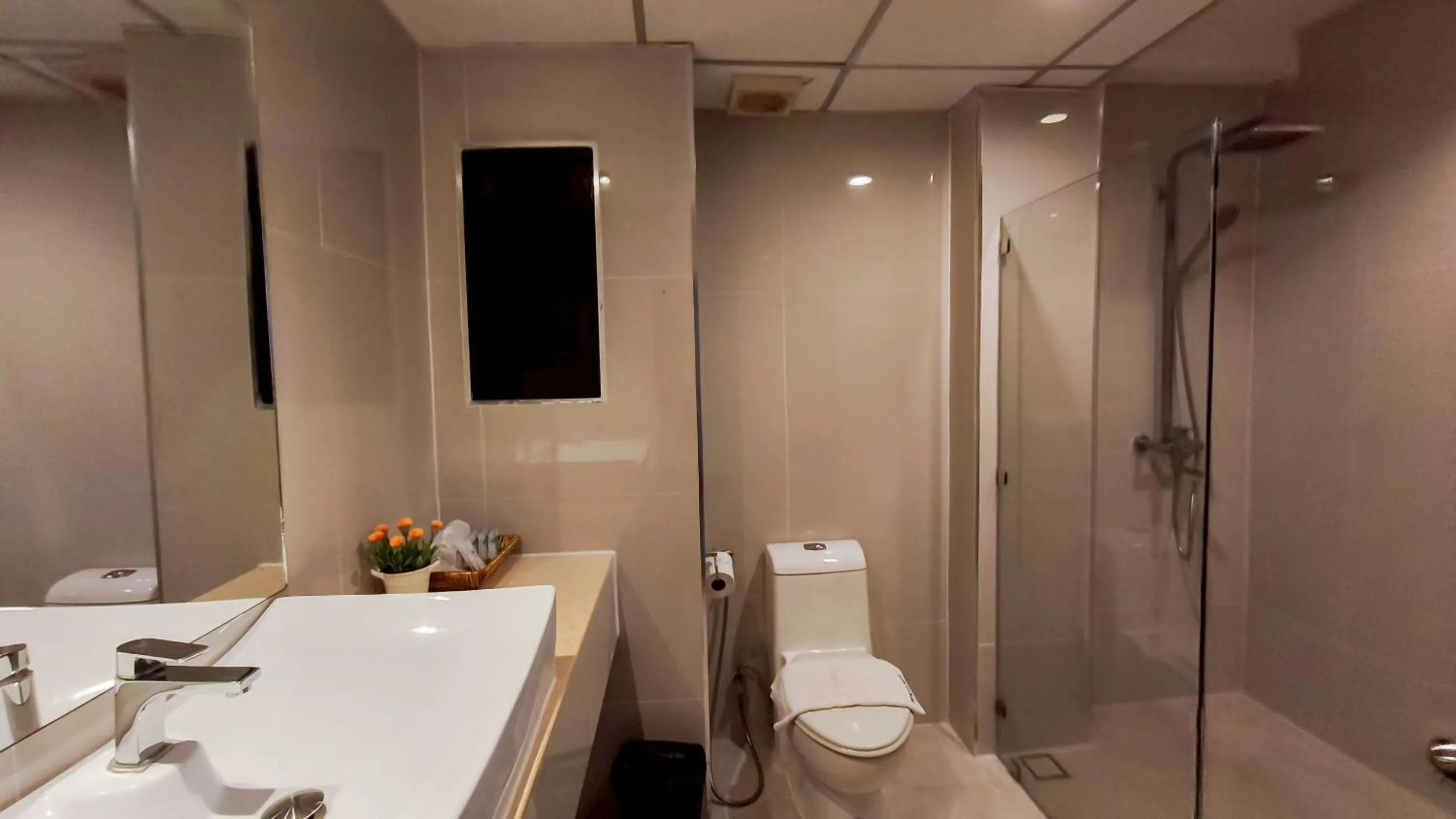 Toilet in Avana Laem Chabang Boutique Hotel