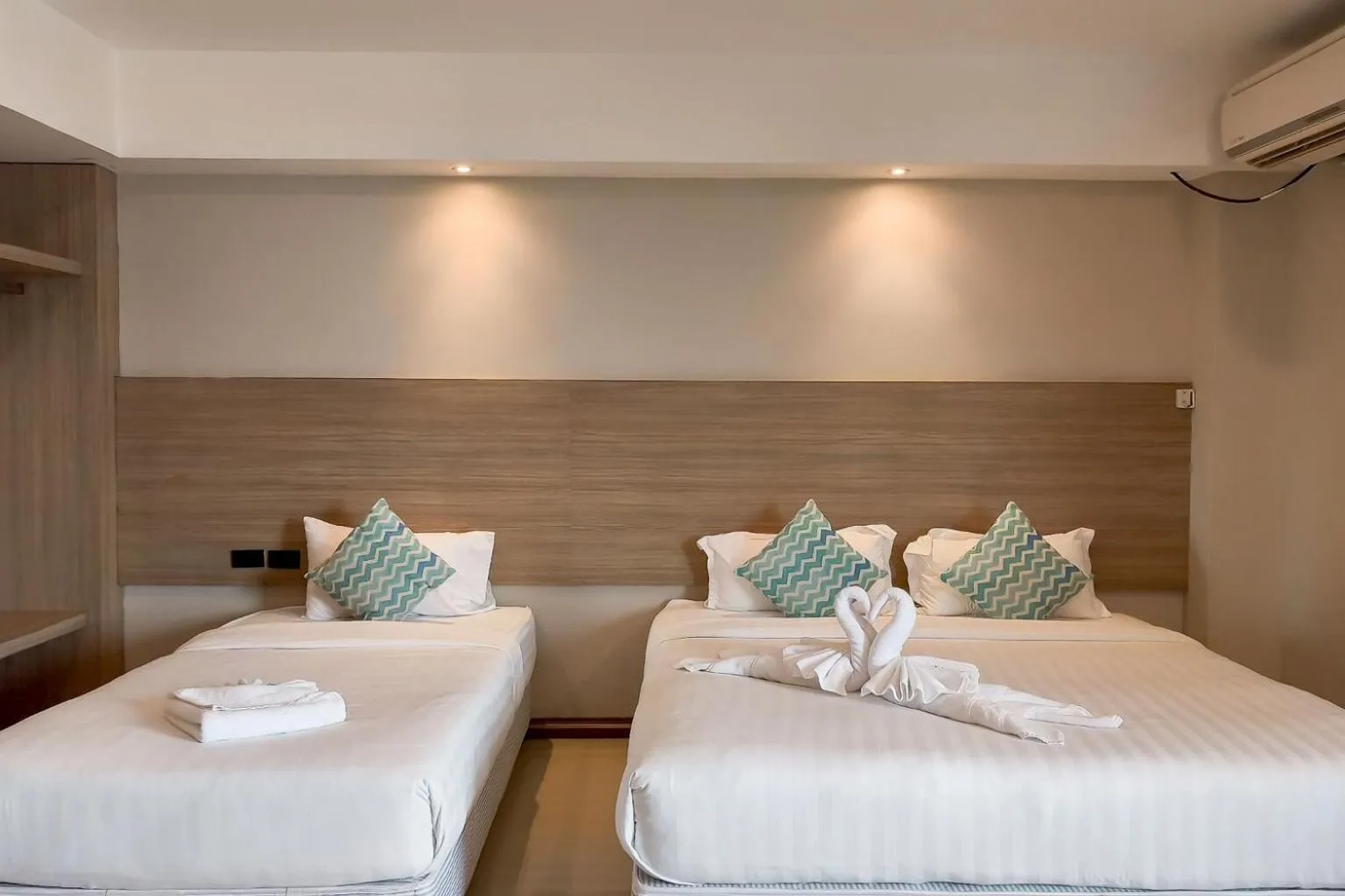 Bed in Avana Laem Chabang Boutique Hotel