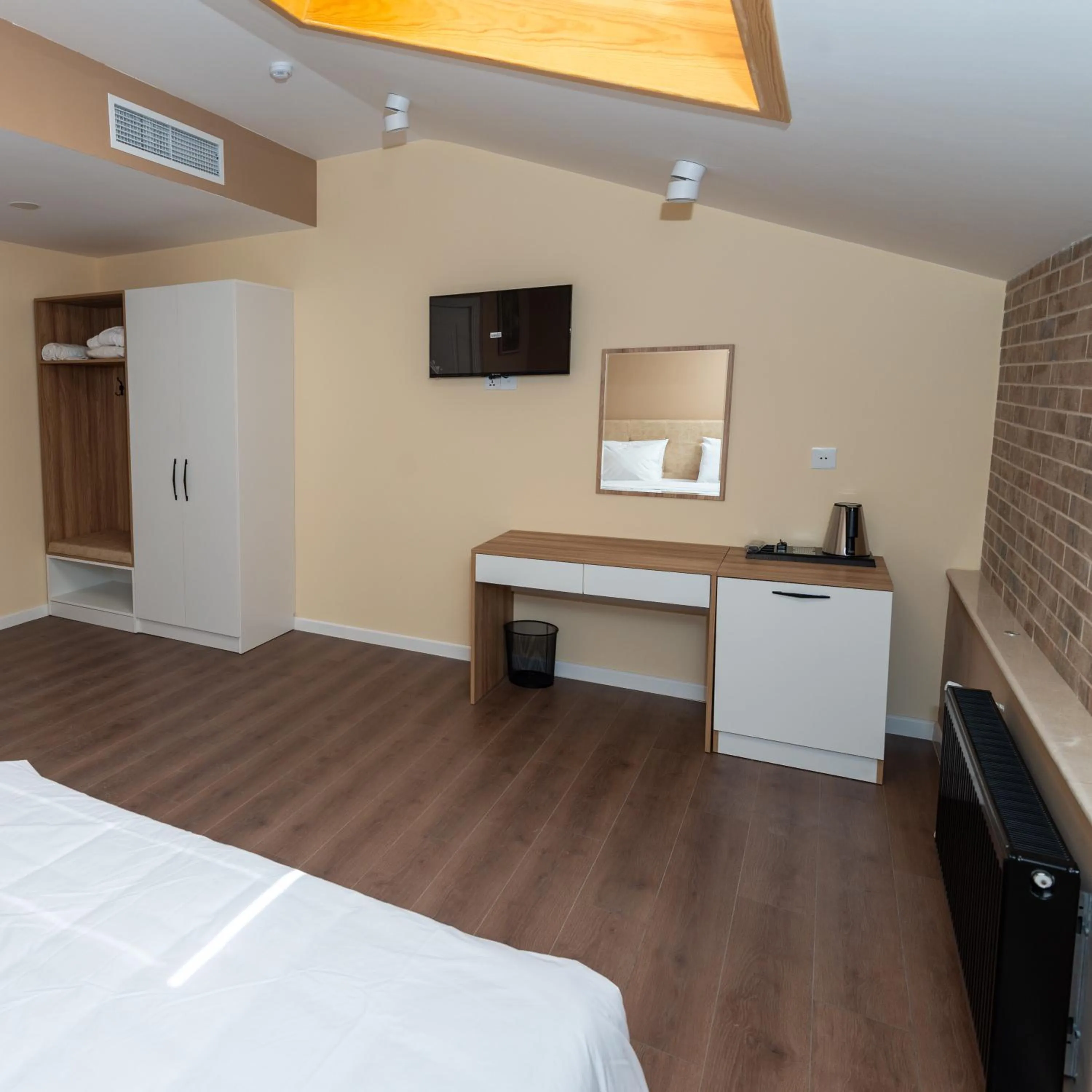 TV and multimedia, Bed in OLF Hotel