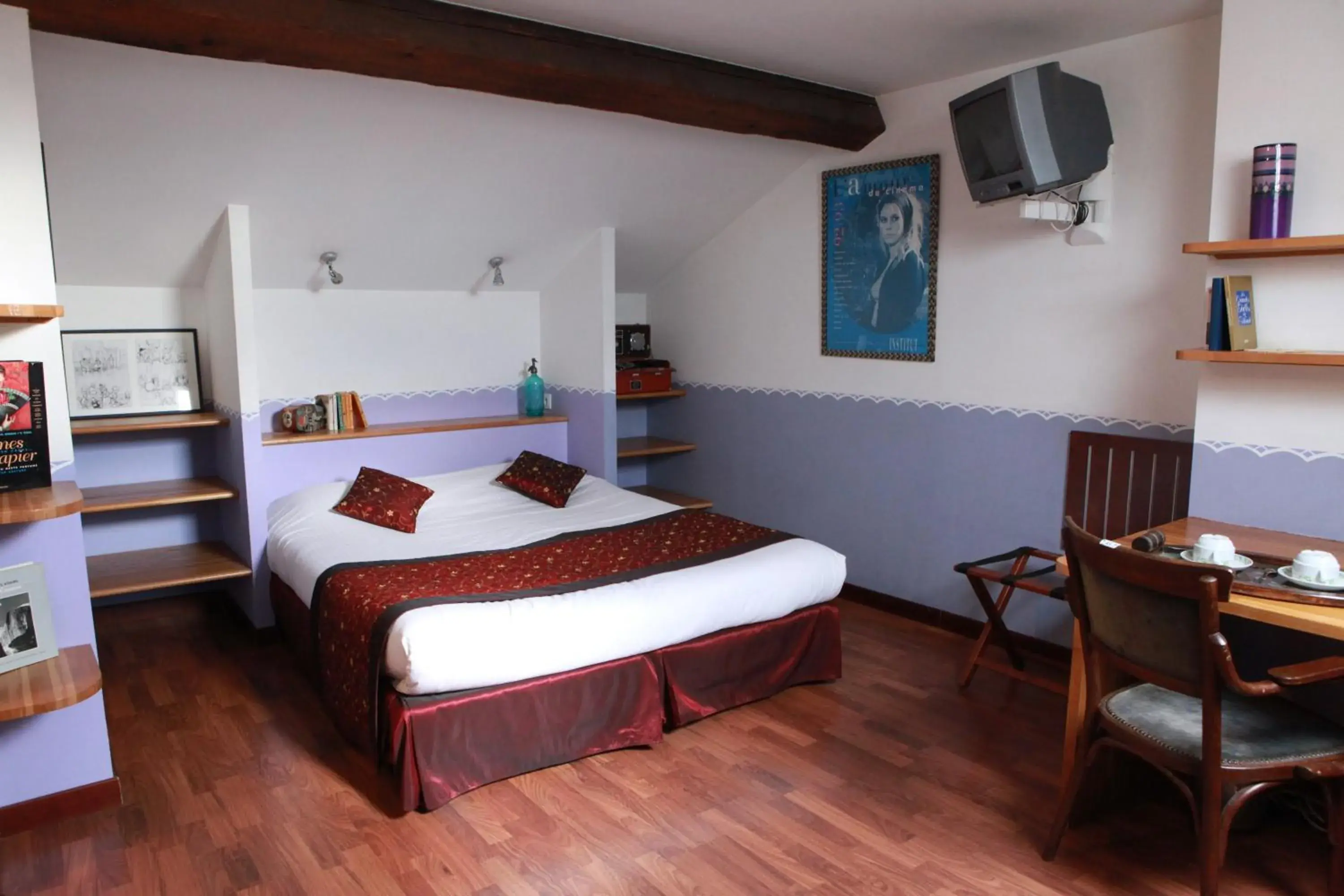 Superior Triple Room in Hotel des Celestins Superior Triple Room in Hotel des Celestins