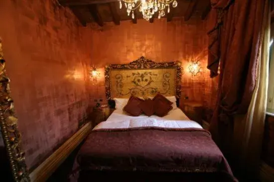 Deluxe Double or Twin Room in San Anselmo Deluxe Double or Twin Room in San Anselmo