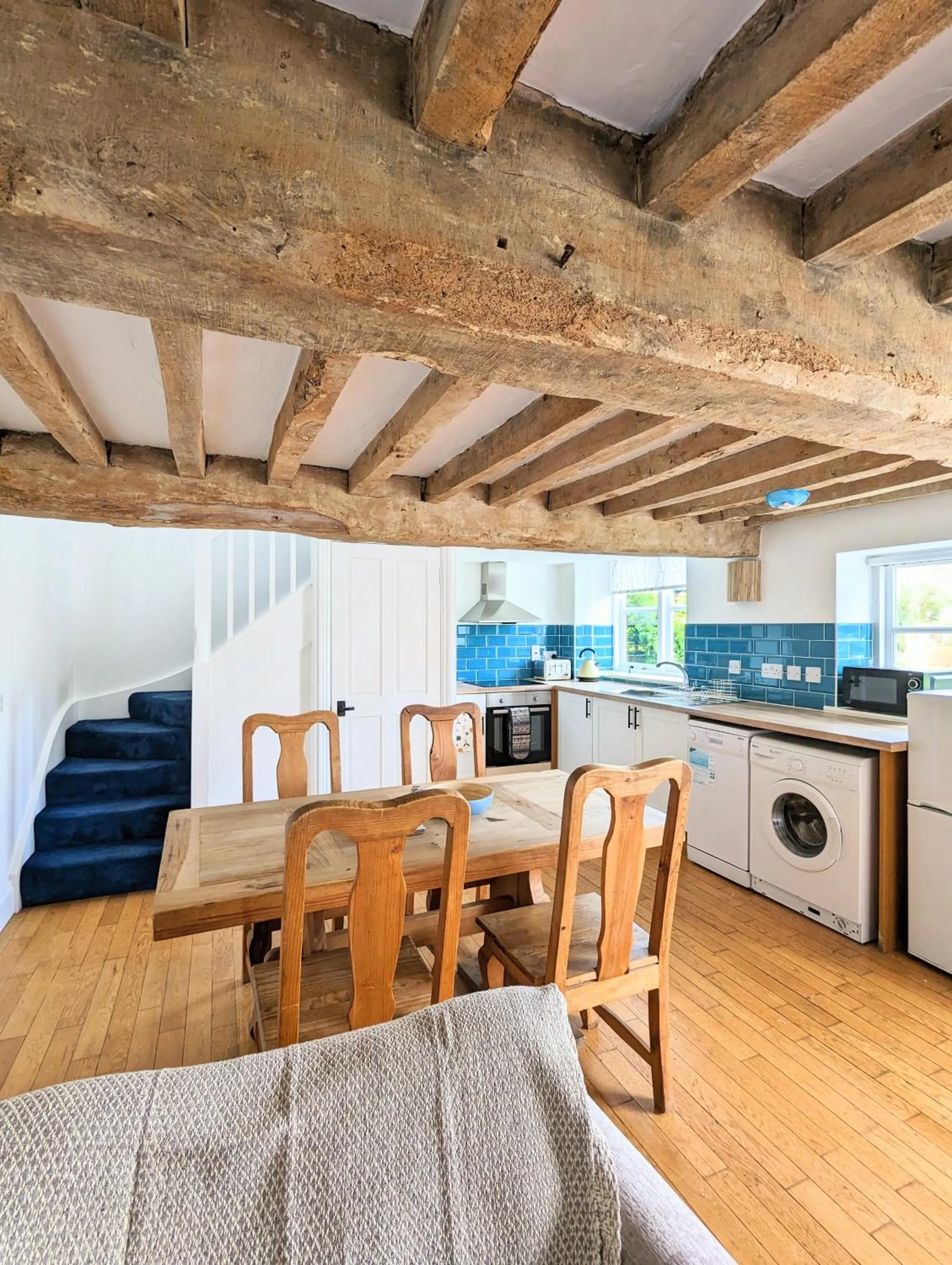 Kitchen or kitchenette in Kingfisher Barn
