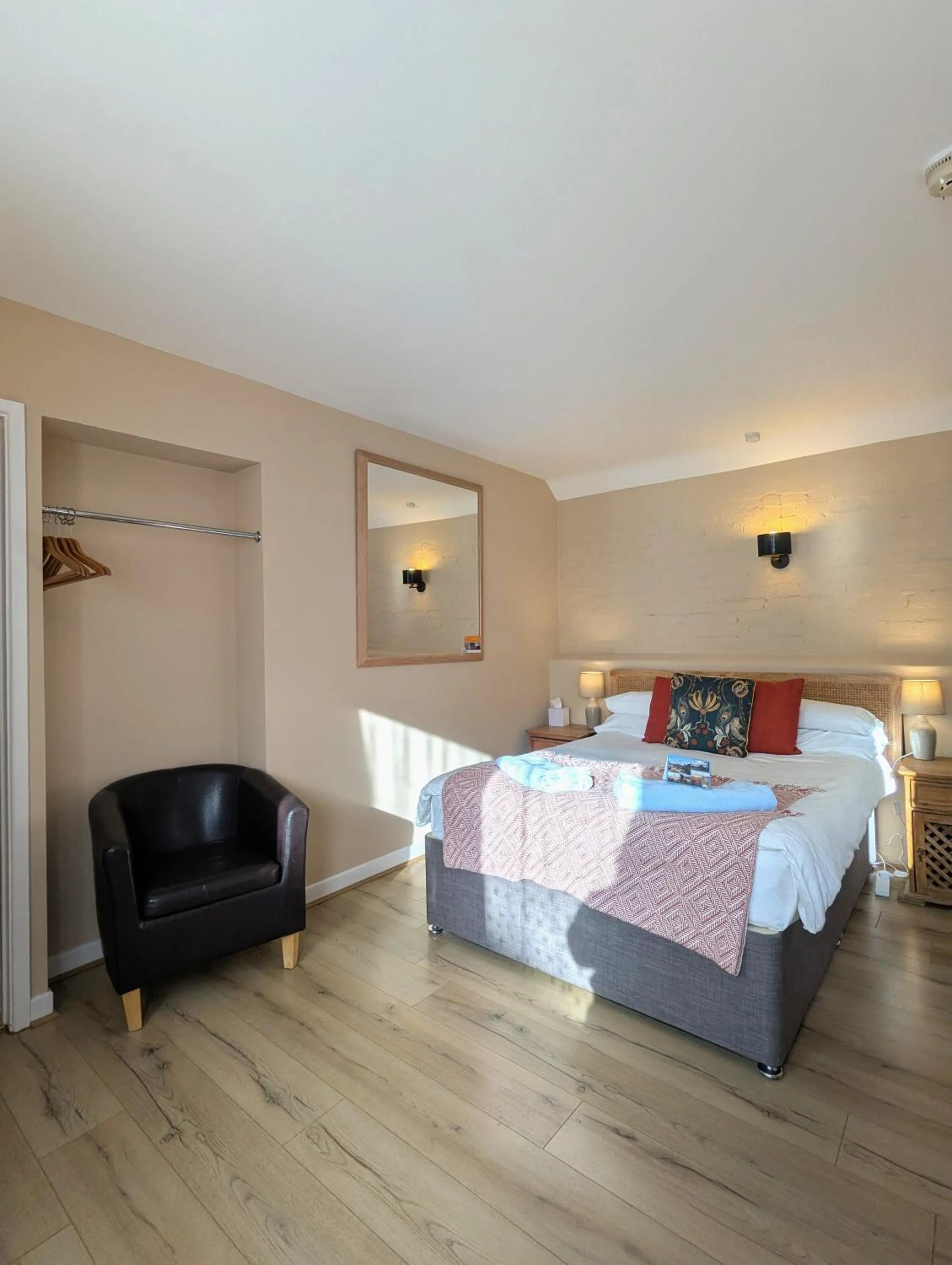 Bed in Kingfisher Barn