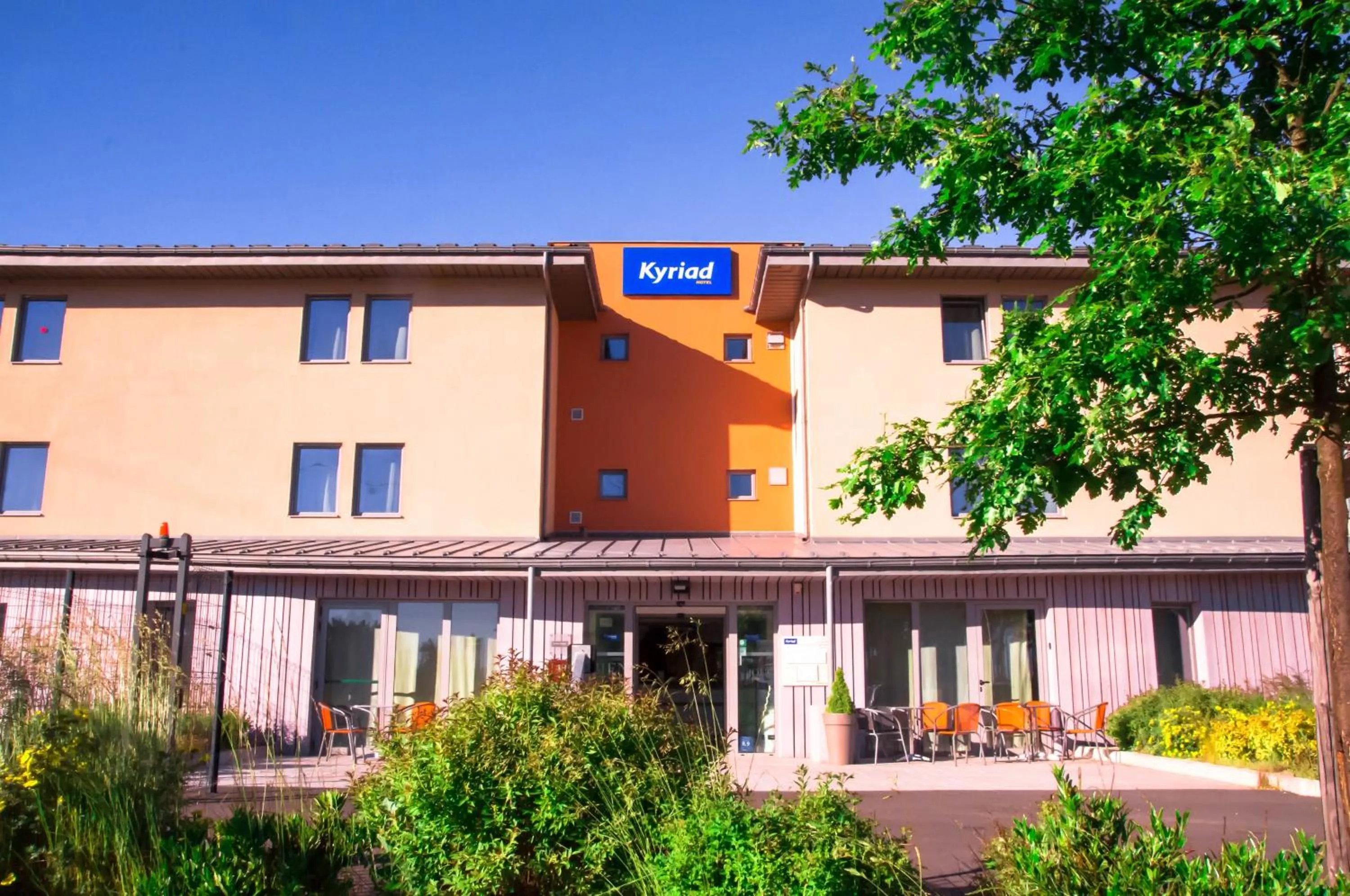 Property building in Kyriad Saint Chély d'Apcher - Aire de la Lozère