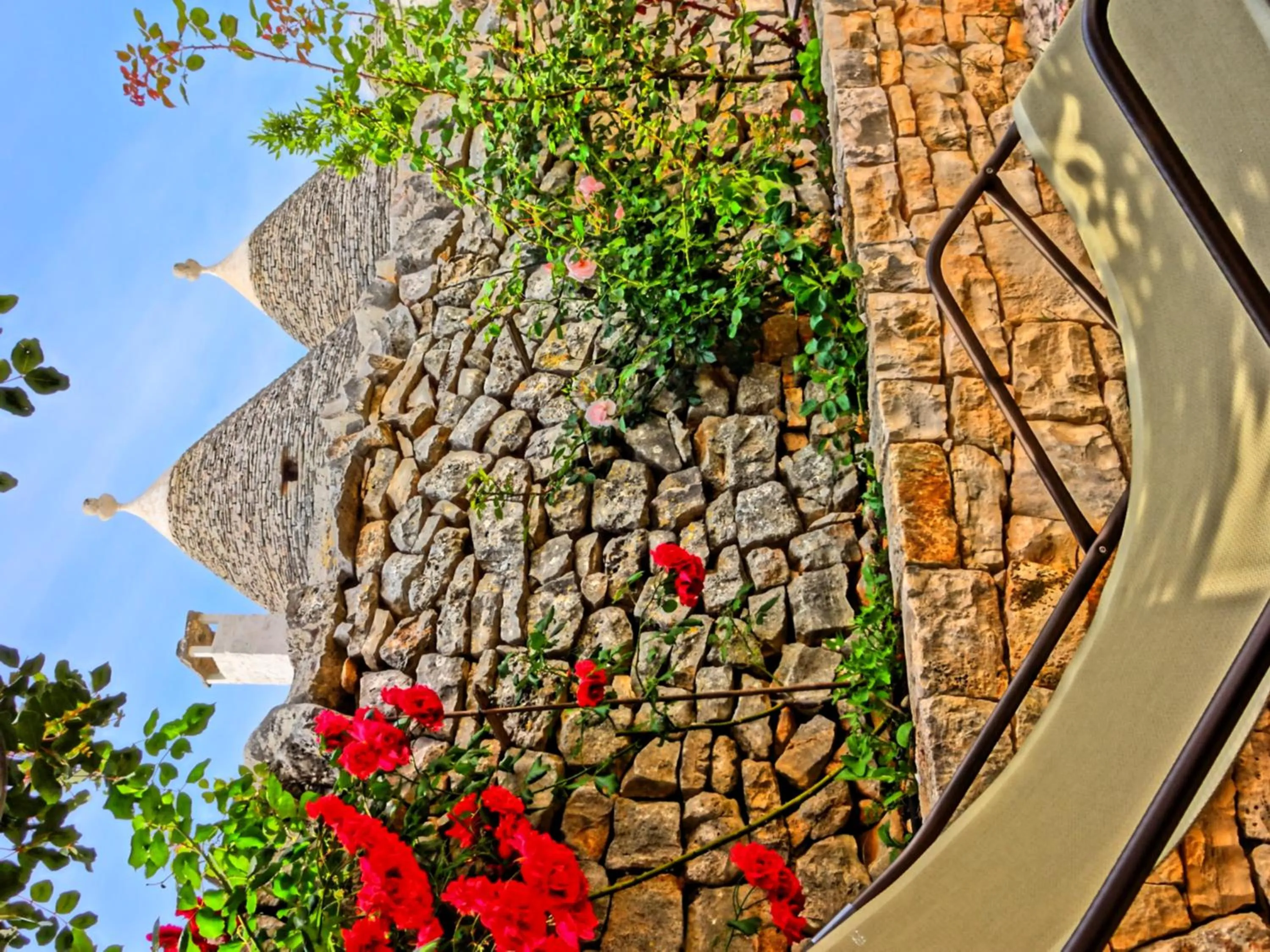Patio in Masseria Rosa Trulli Relais