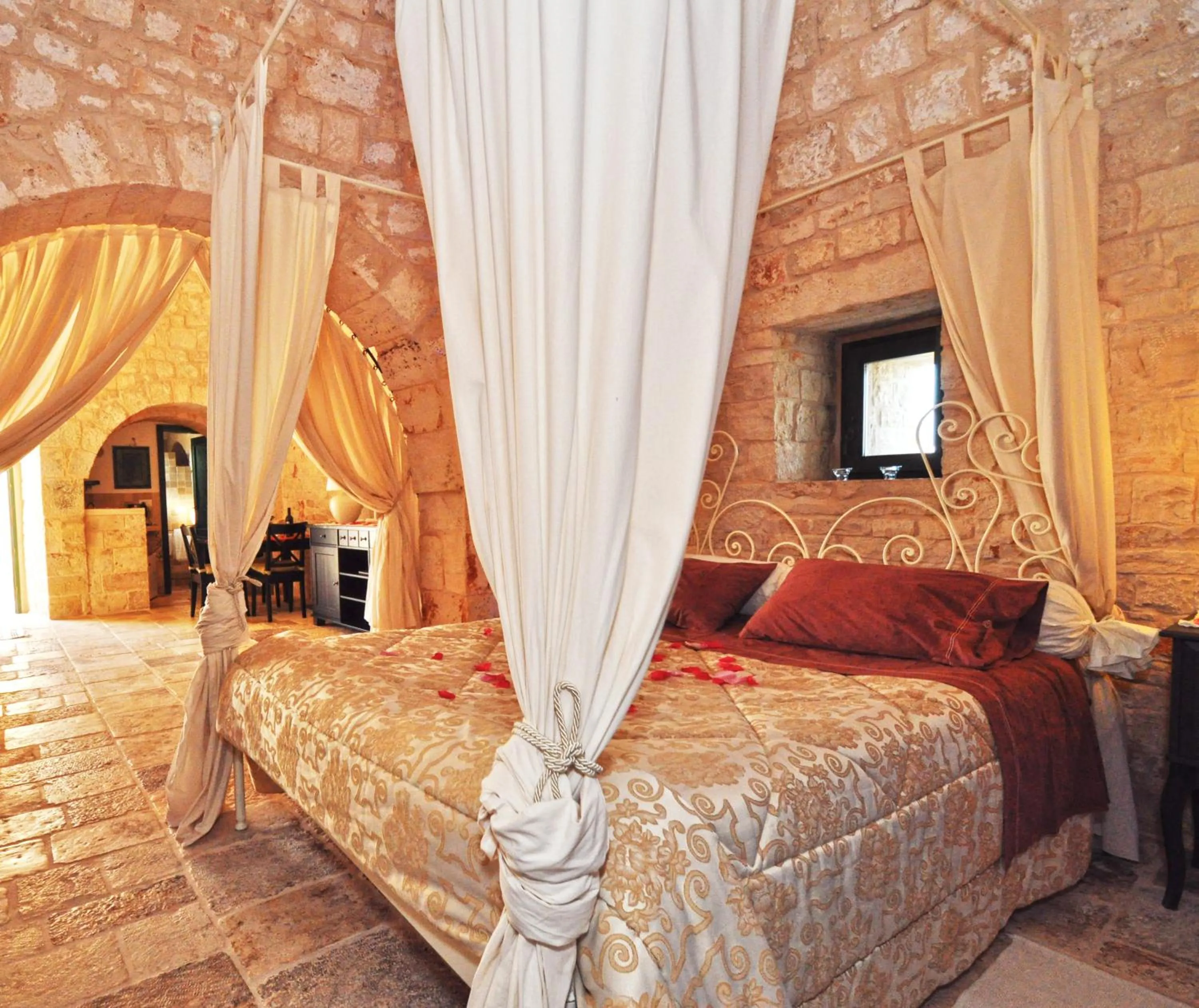 Bed in Masseria Rosa Trulli Relais